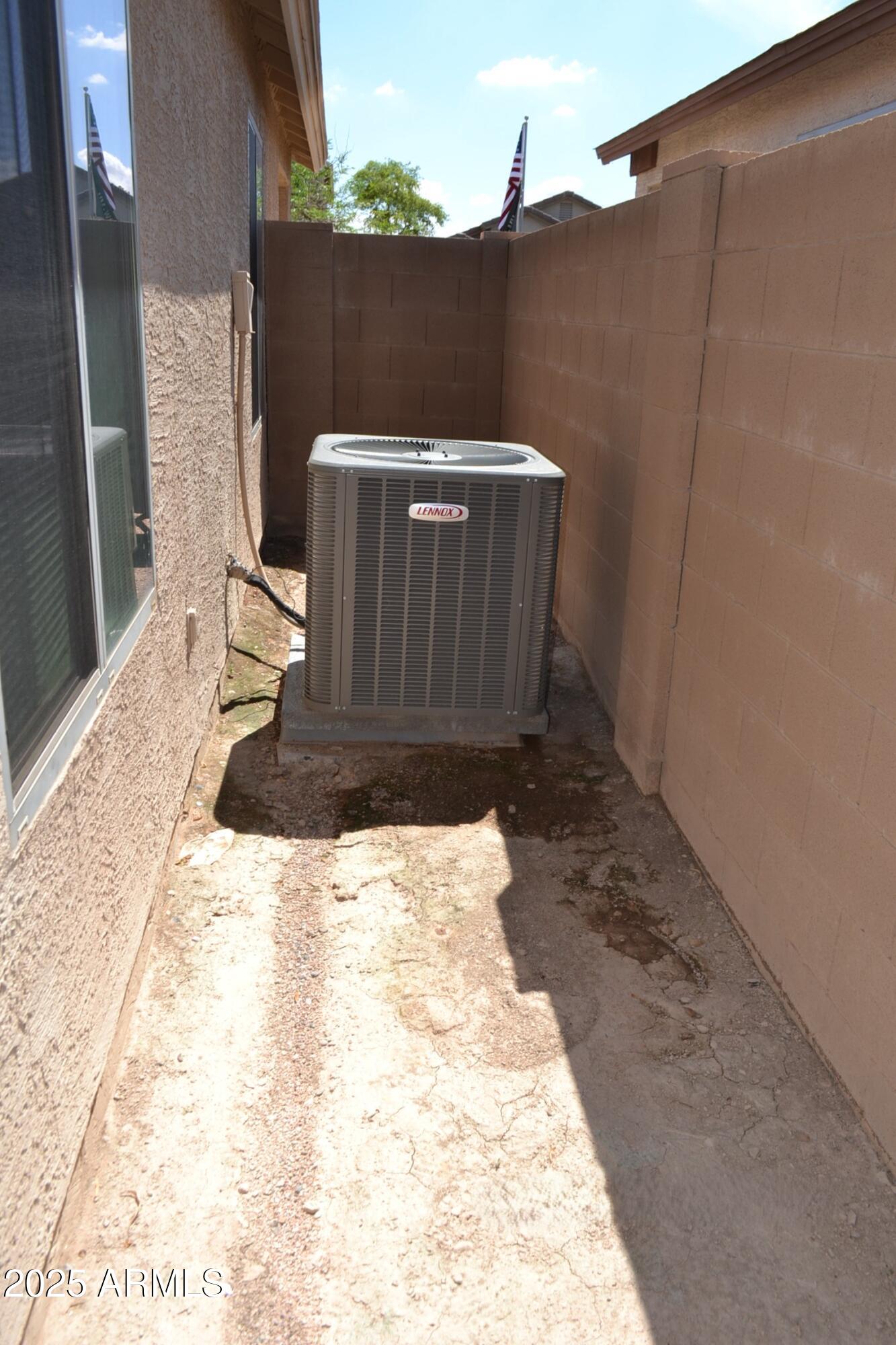 6746 E SUPERSTITION Way