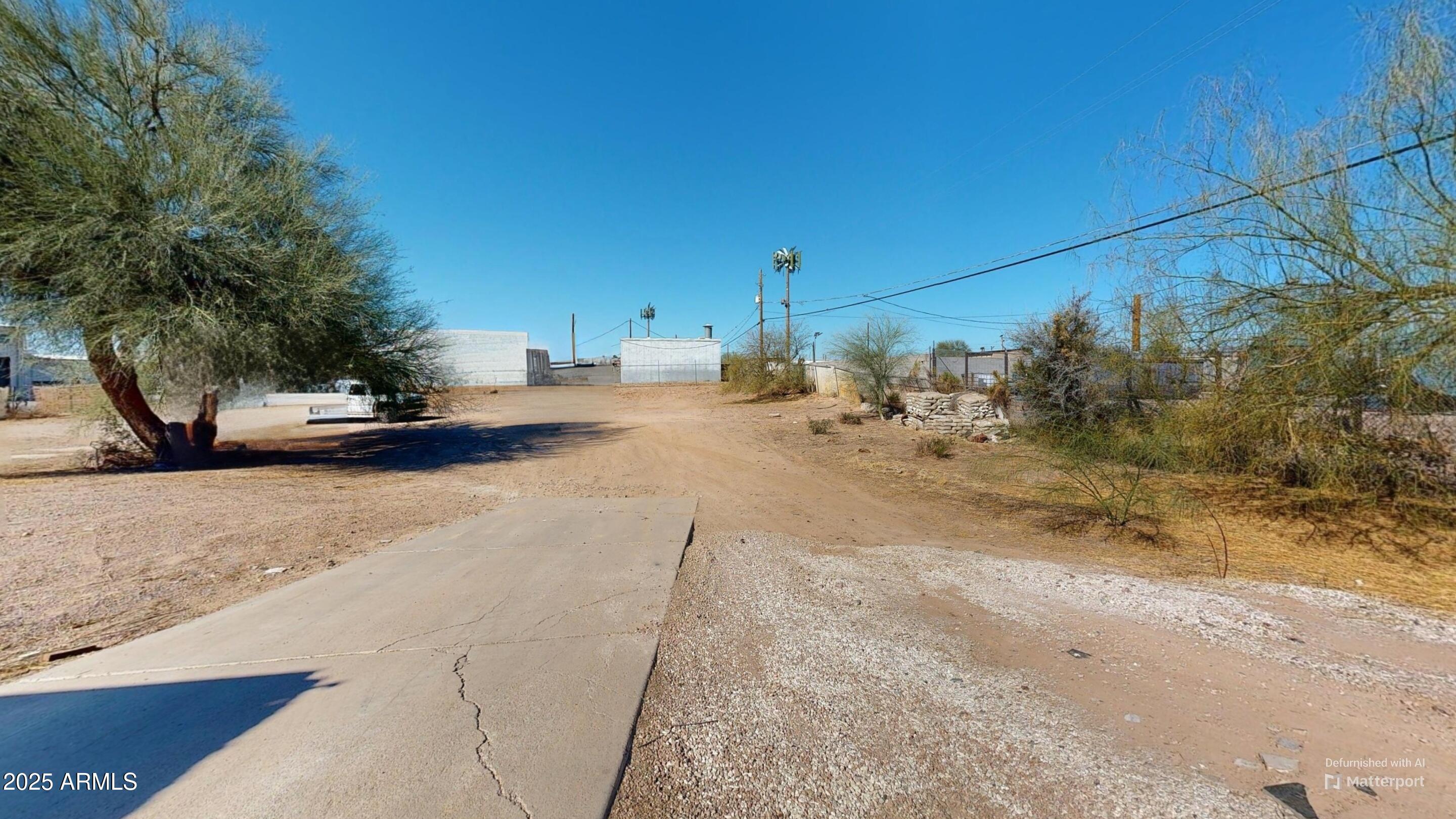 1474 E 18TH Avenue, 33