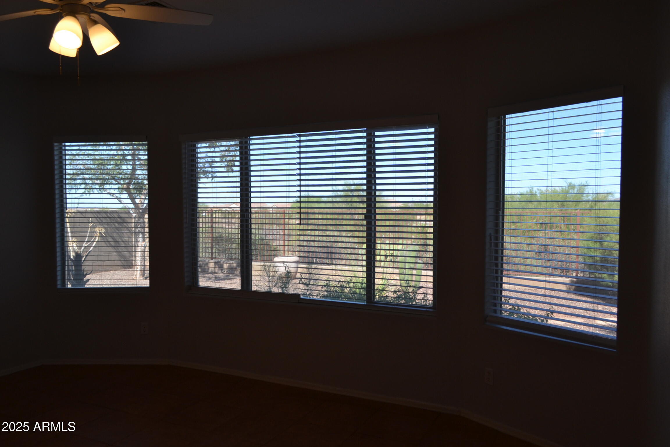 10372 E MEANDERING TRAIL Lane