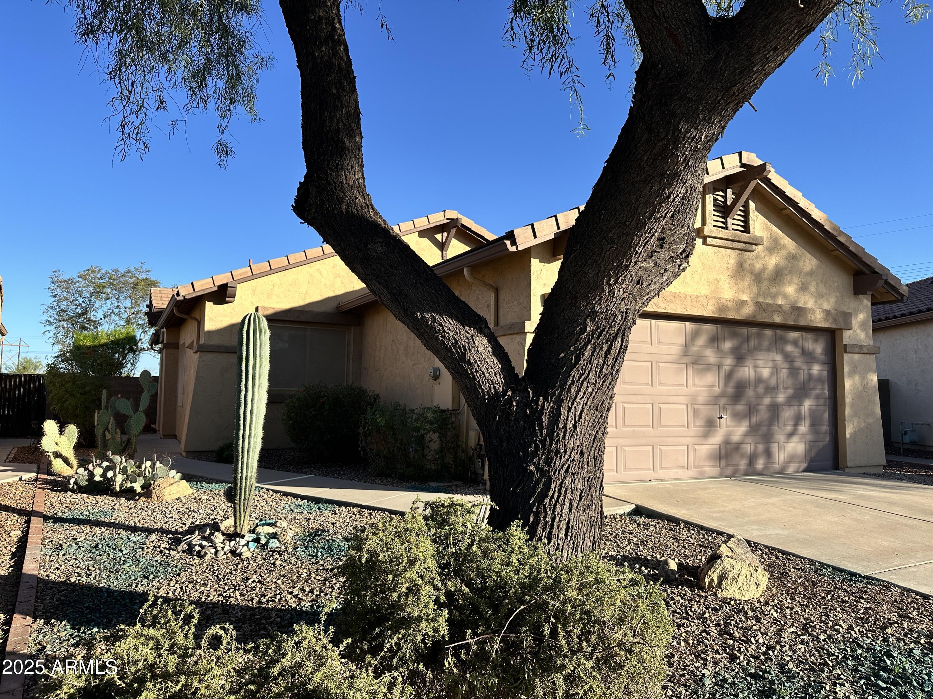 10372 E MEANDERING TRAIL Lane