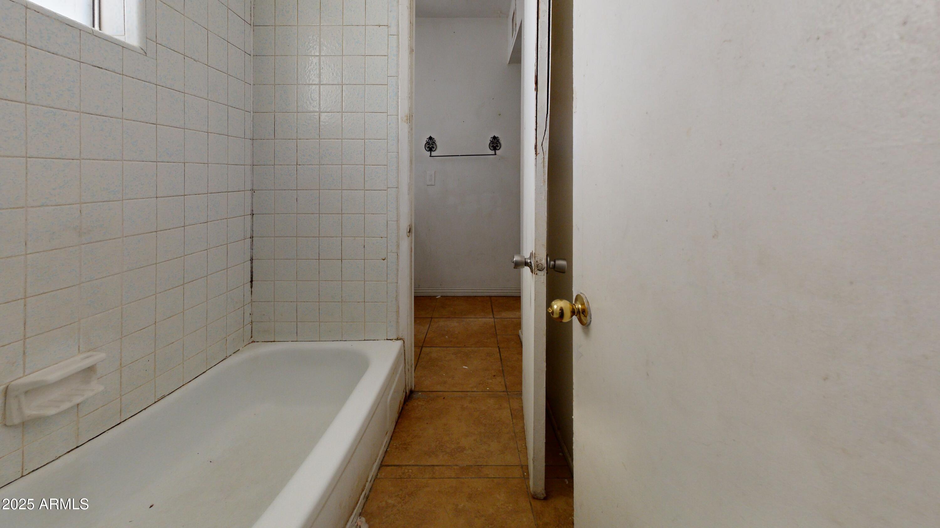 2351 S ROYAL PALM Road