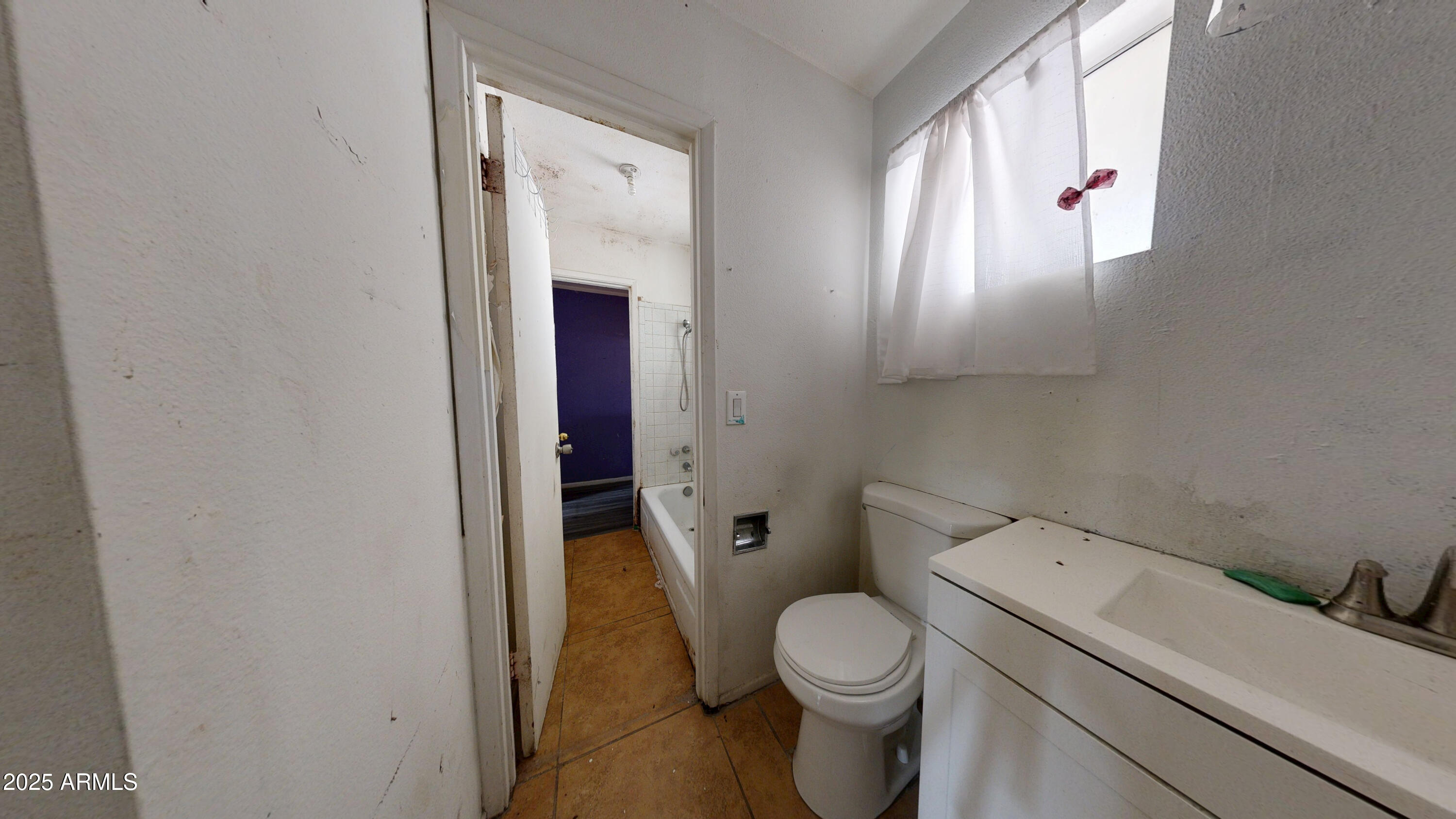 2351 S ROYAL PALM Road