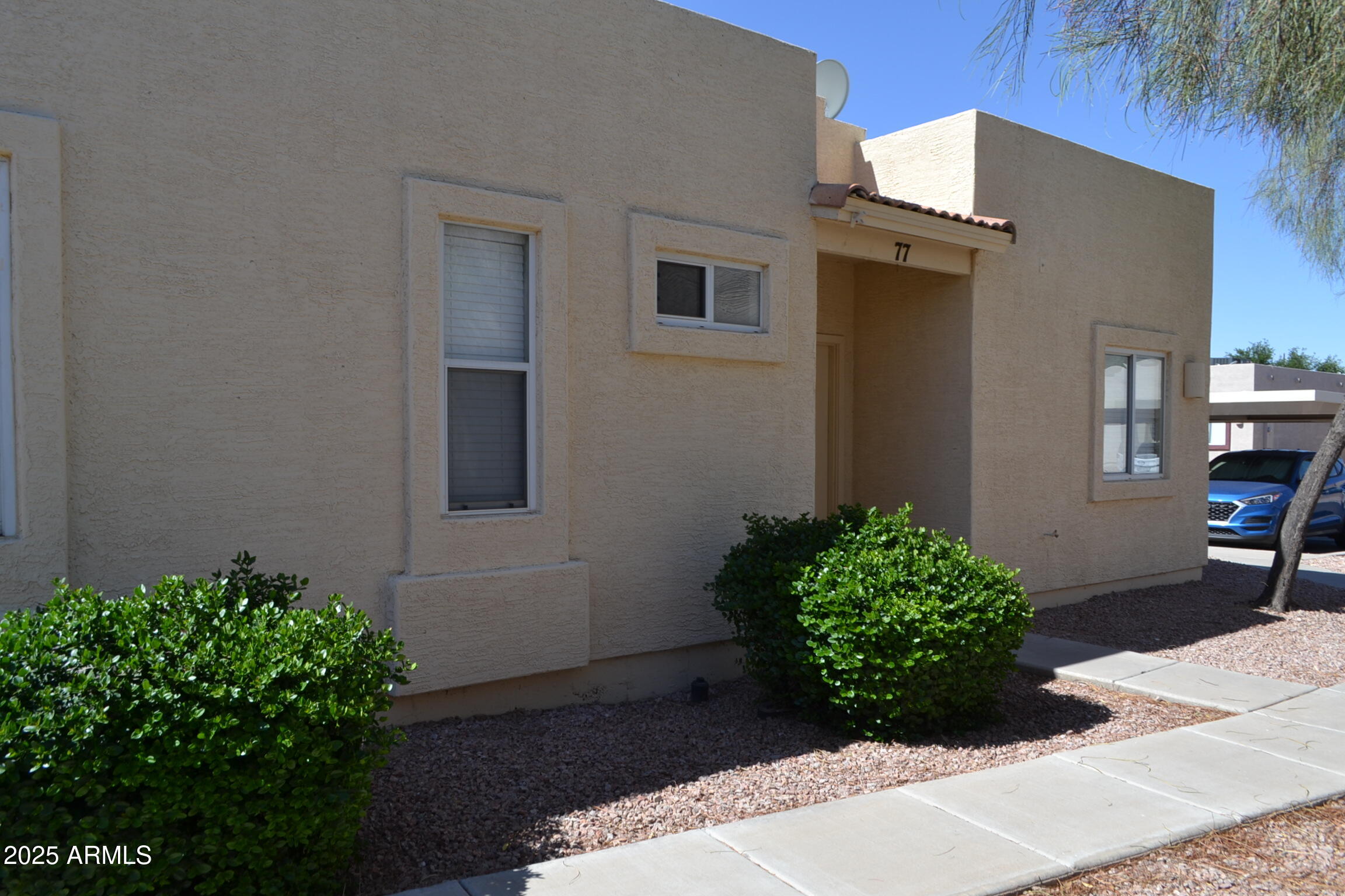 2300 E MAGMA Road, 77