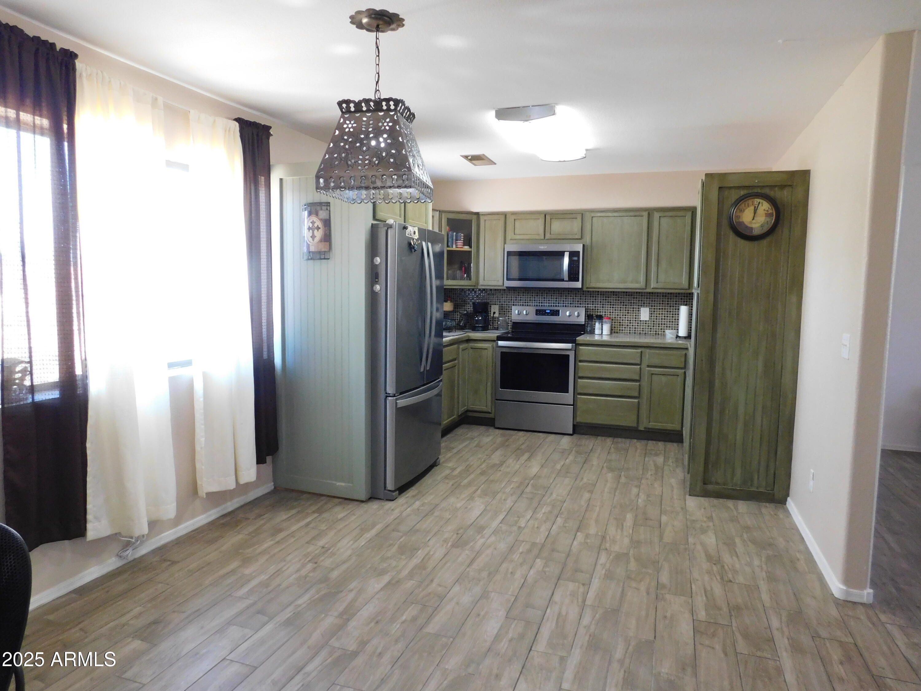 110 S PALO VERDE Drive, Apache Junction