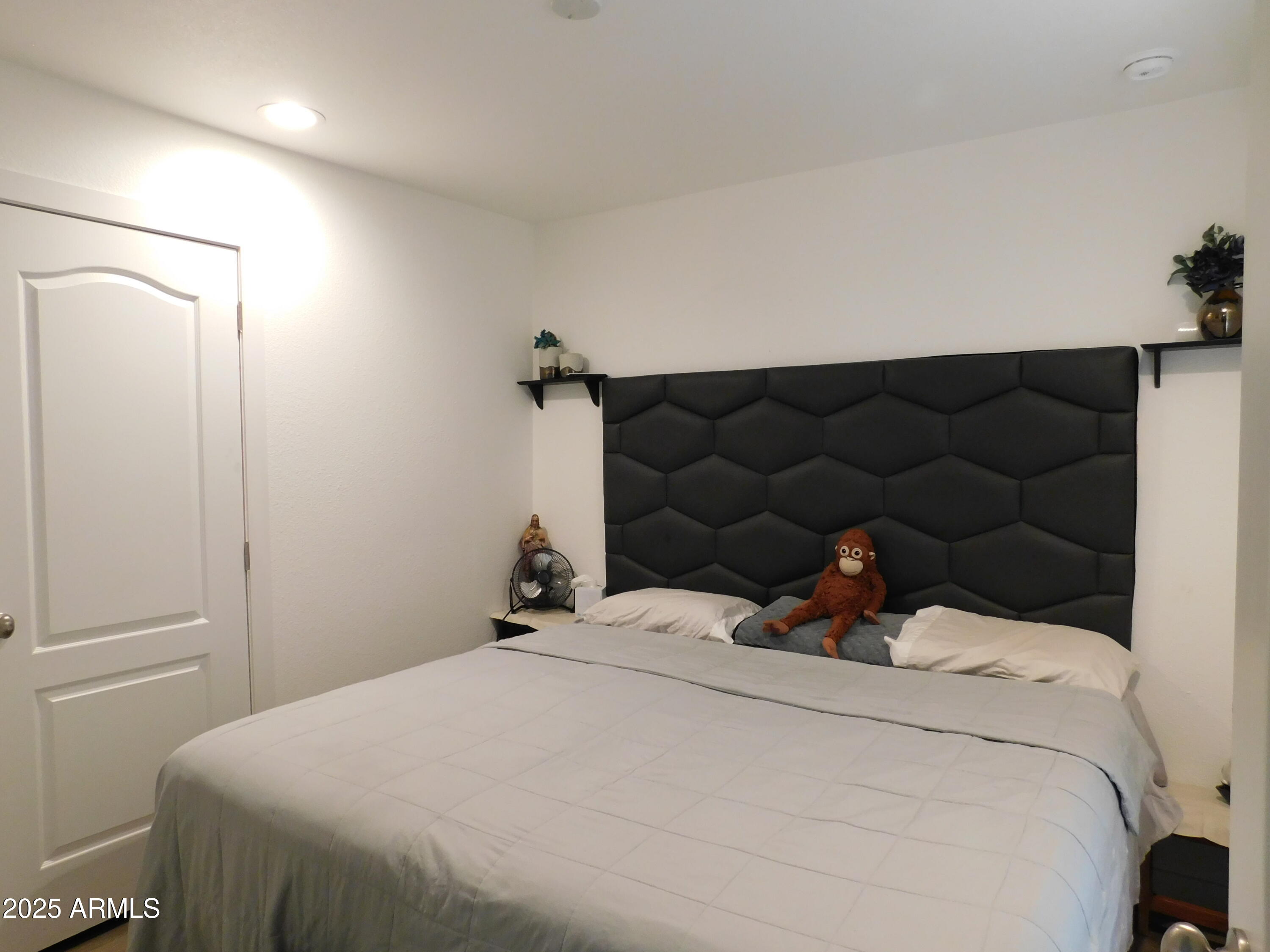 2701 E Allred Avenue 81