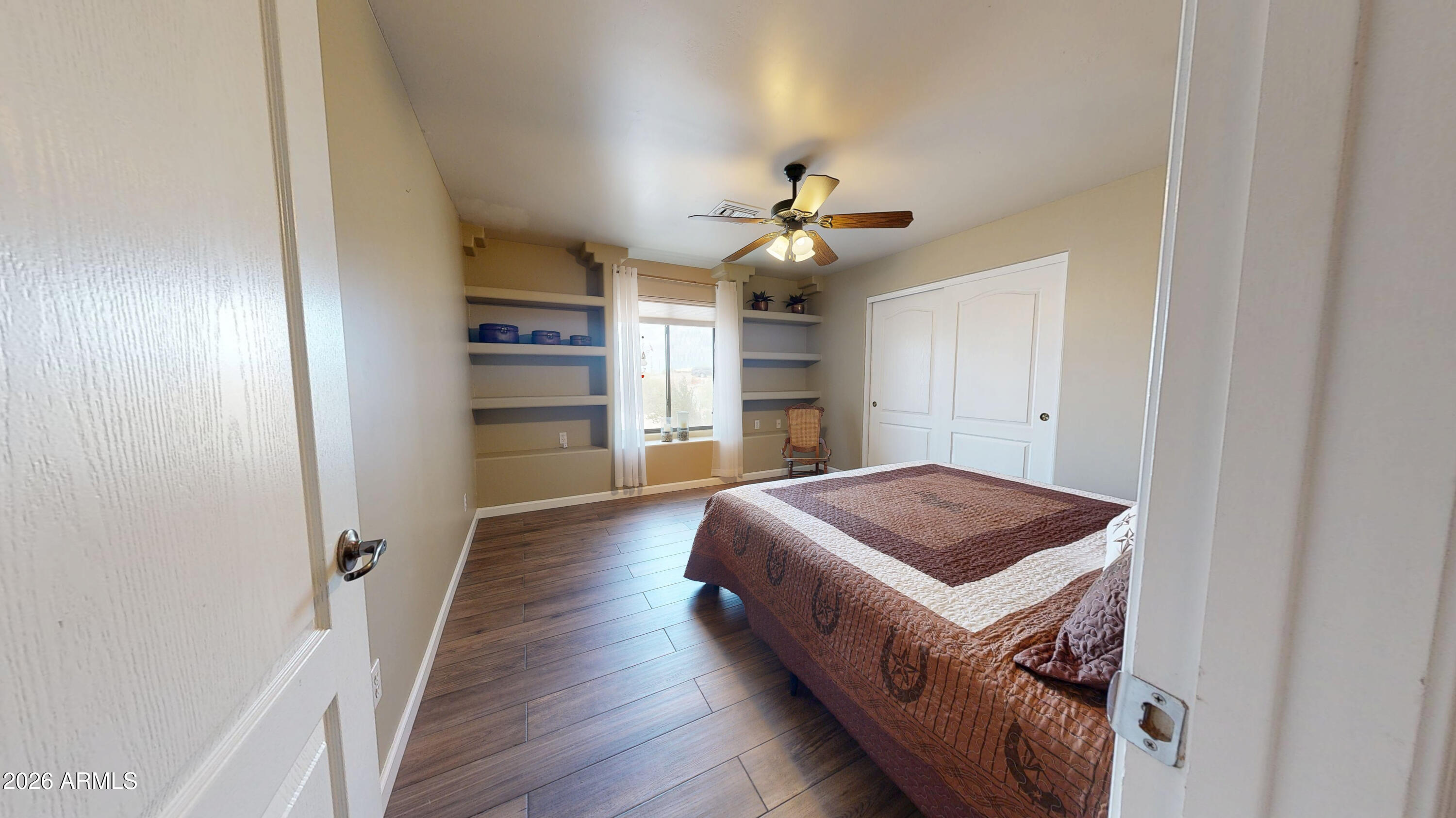 463 N MOUNTAIN VIEW Road