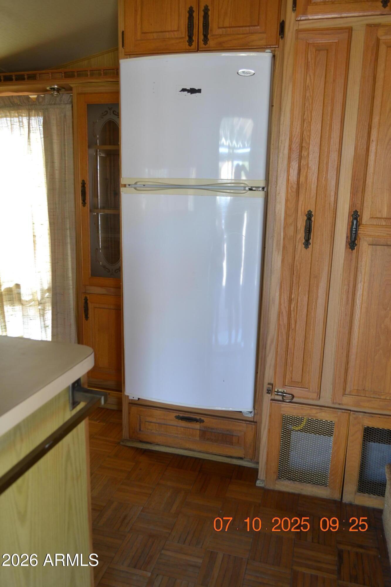 677 S WARNER Drive 2