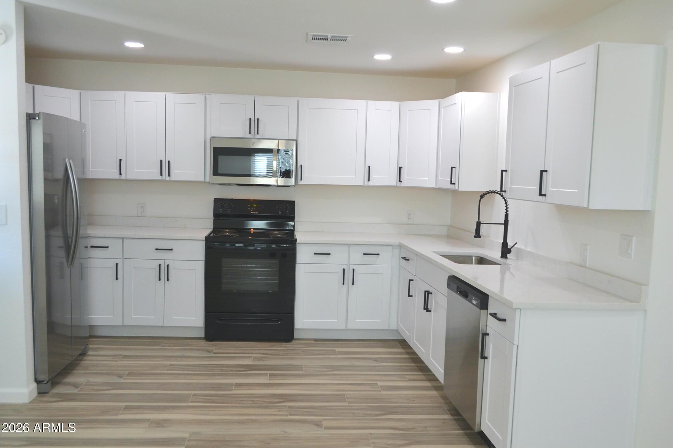 44 N MOUNTAIN Road 1