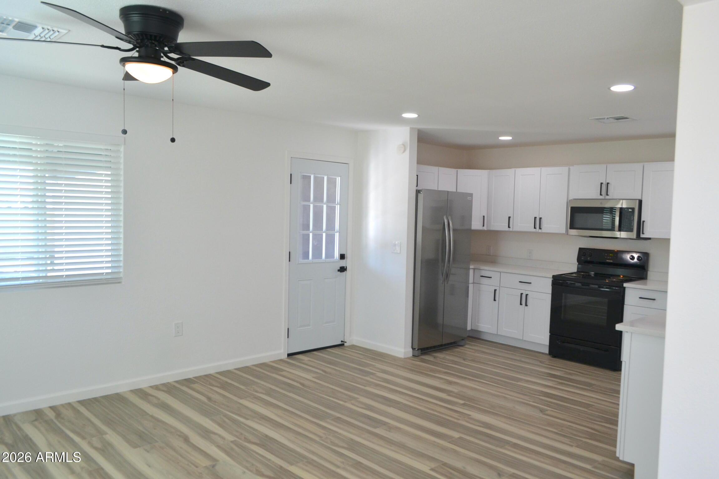44 N MOUNTAIN Road 1