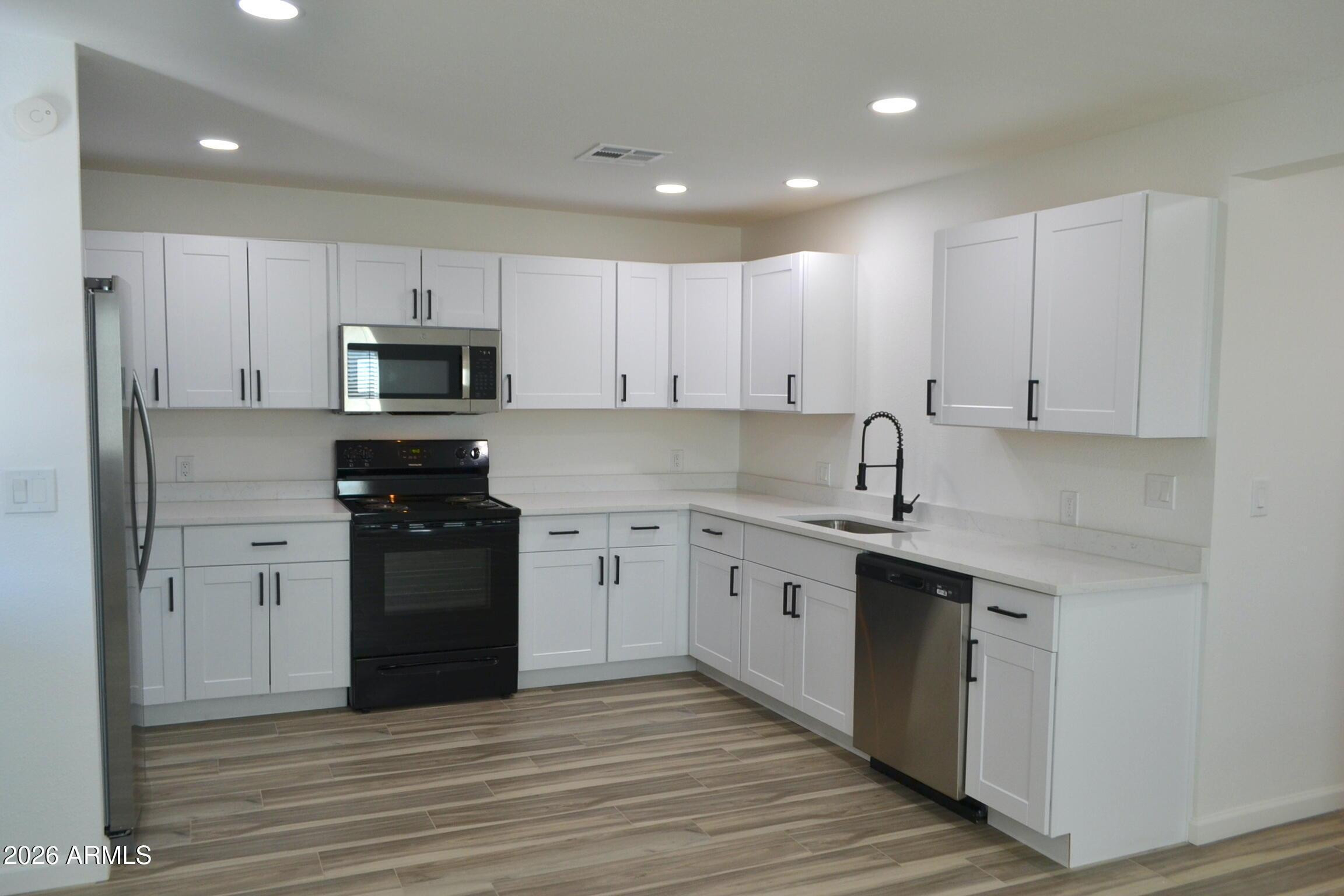 44 N MOUNTAIN Road 1