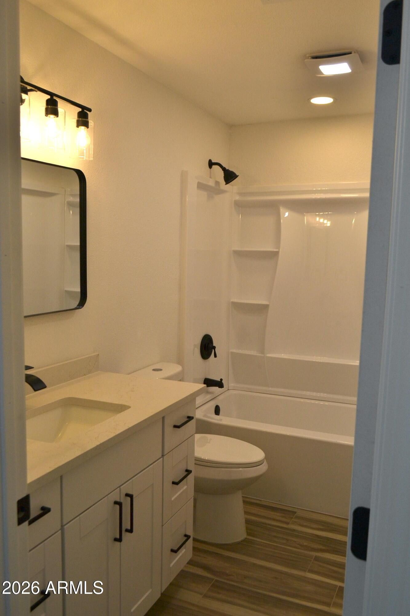 44 N MOUNTAIN Road 1