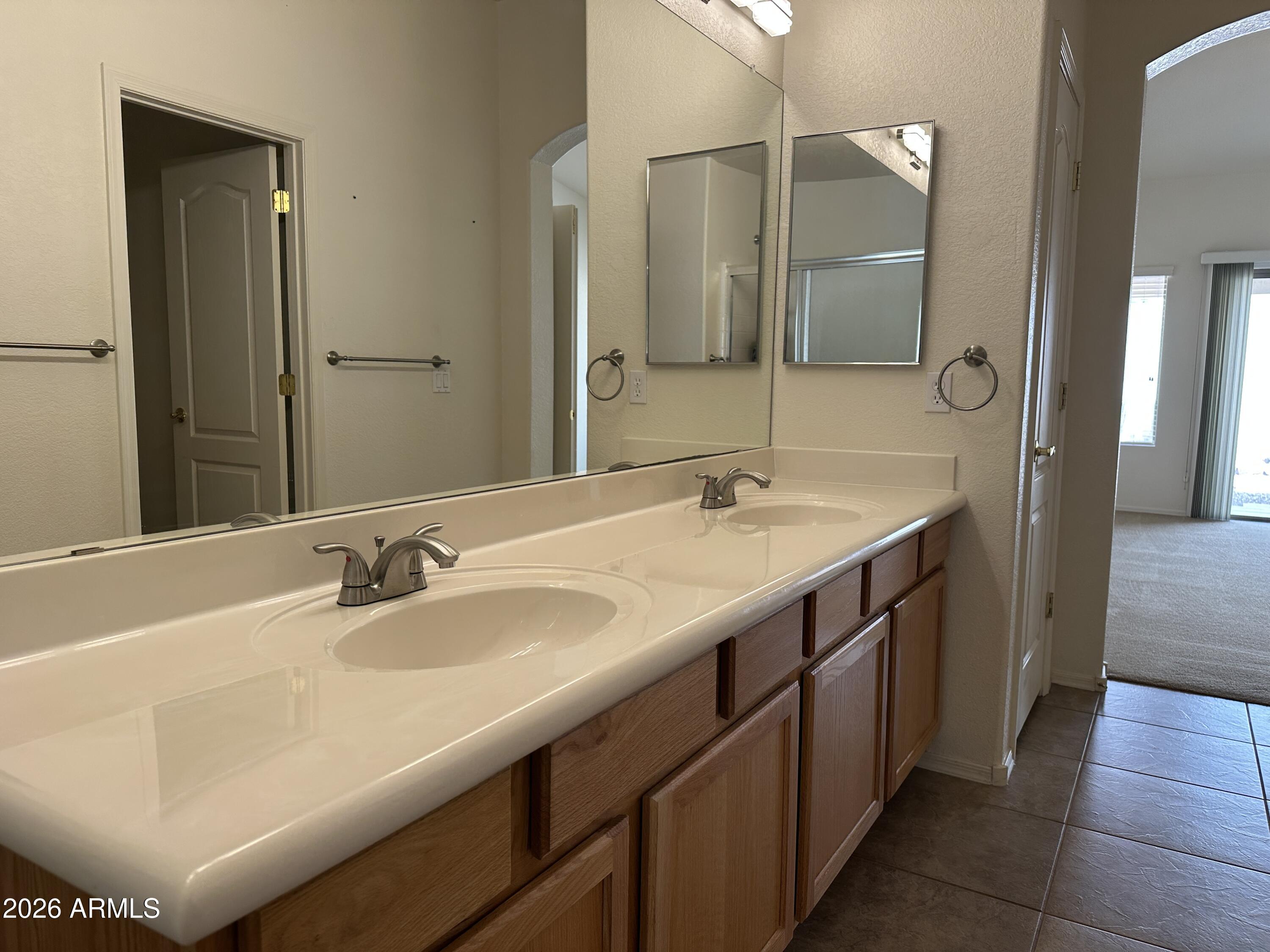 2101 S MERIDIAN Road 172