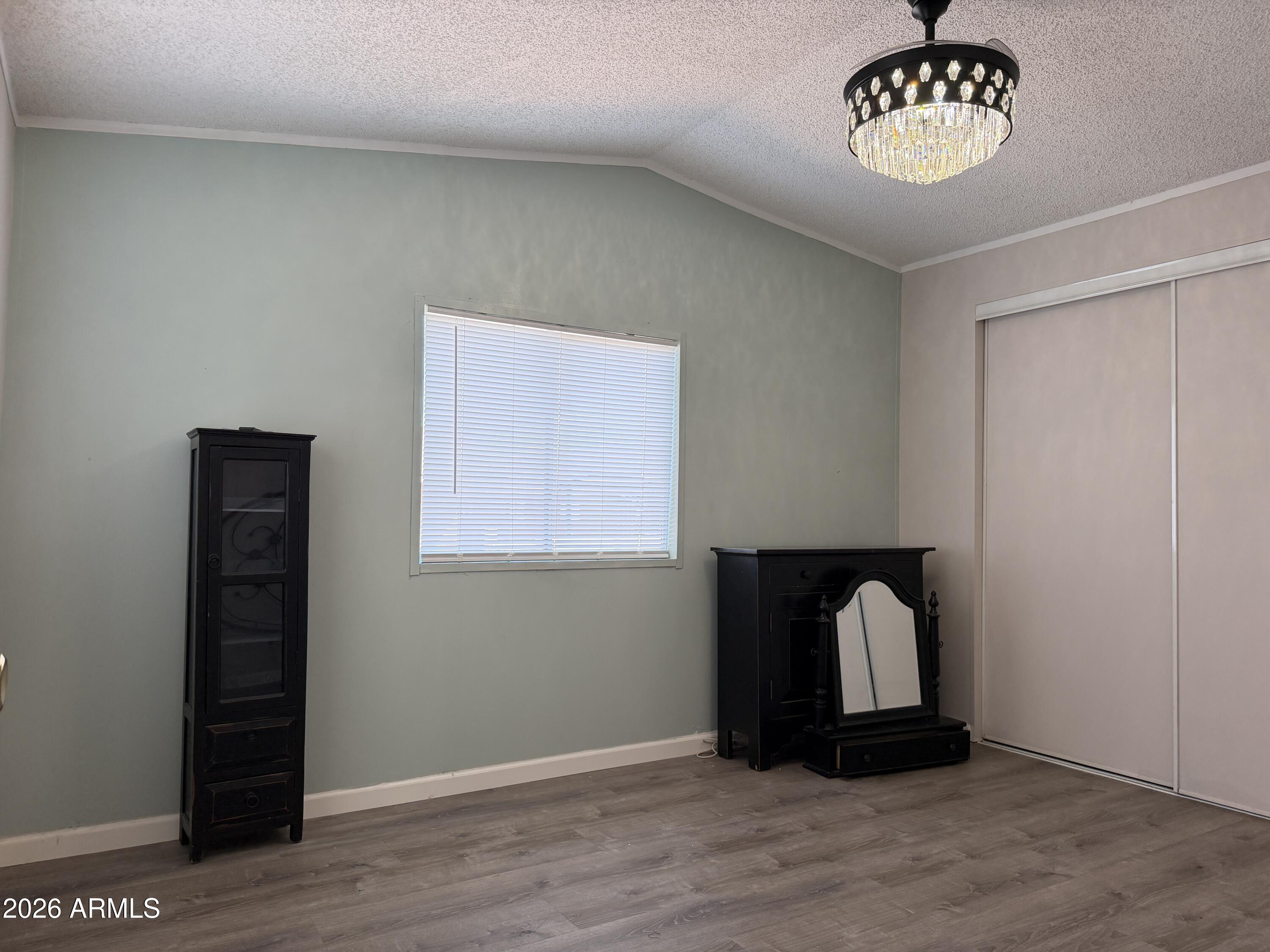 1804 W TEPEE Street 43