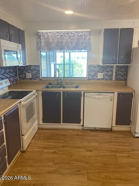 9427 E UNIVERSITY Drive 80
