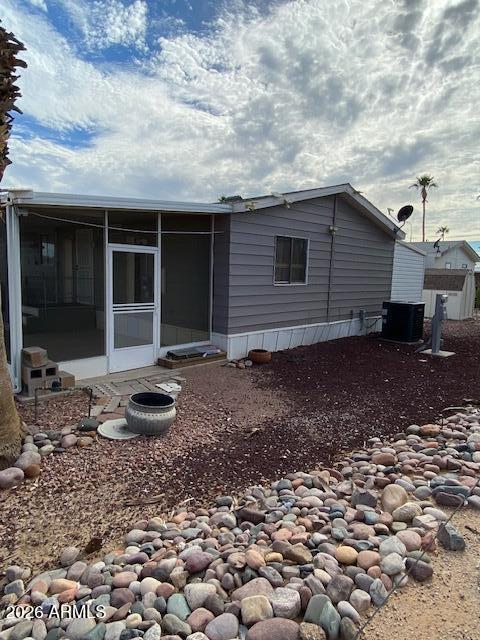 9427 E UNIVERSITY Drive 80