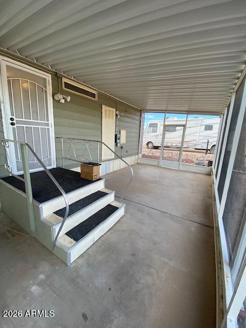 9427 E UNIVERSITY Drive 80