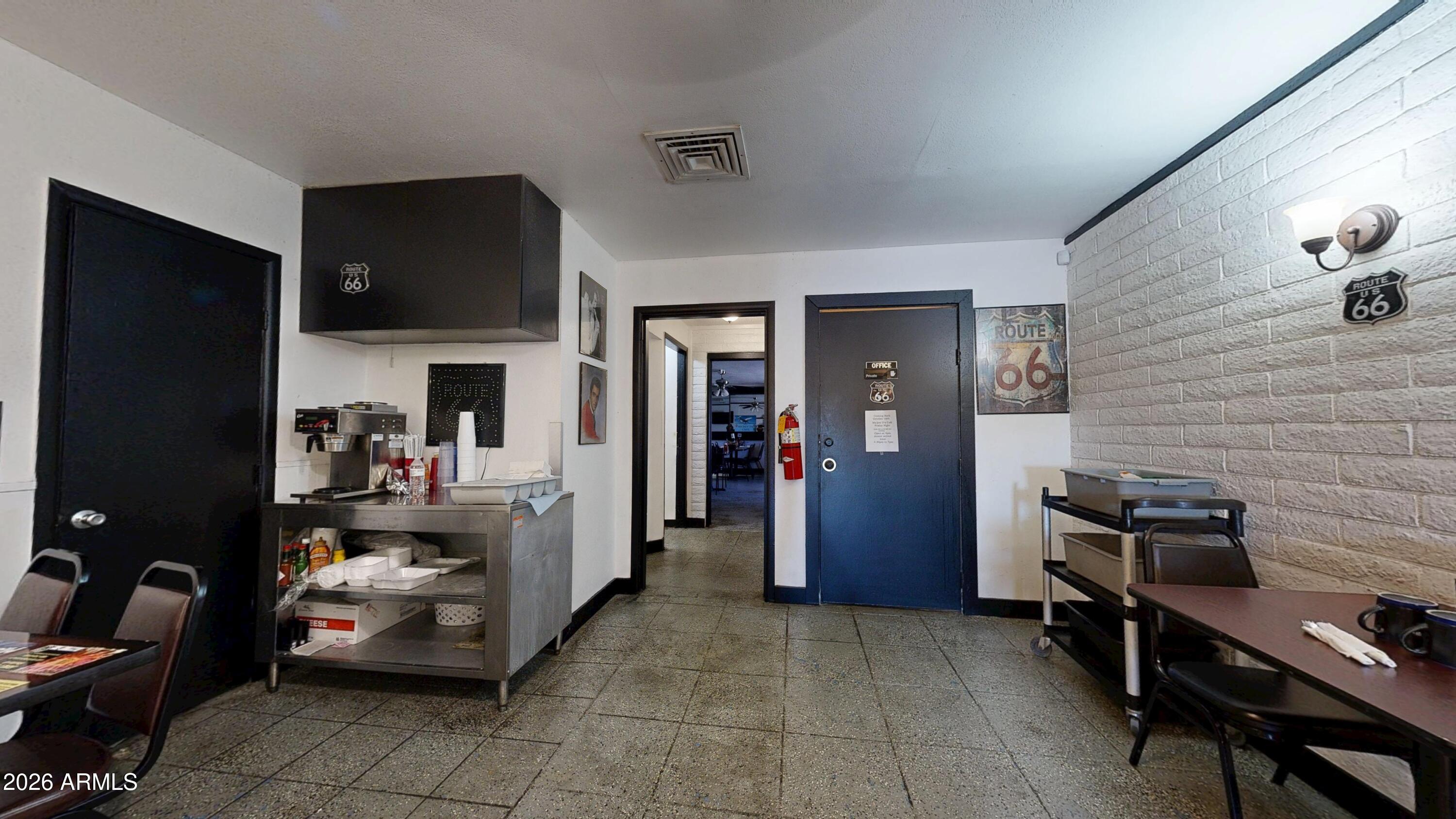 1408 W APACHE Trail