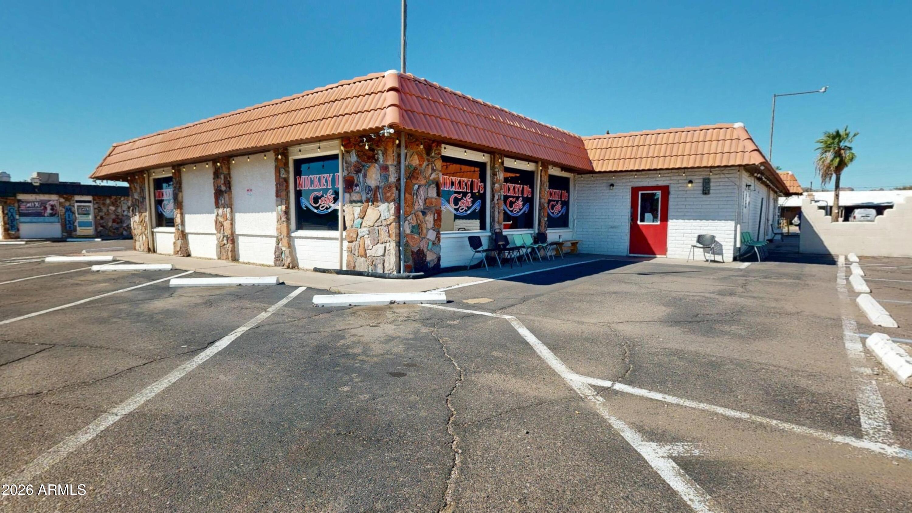 1408 W APACHE Trail