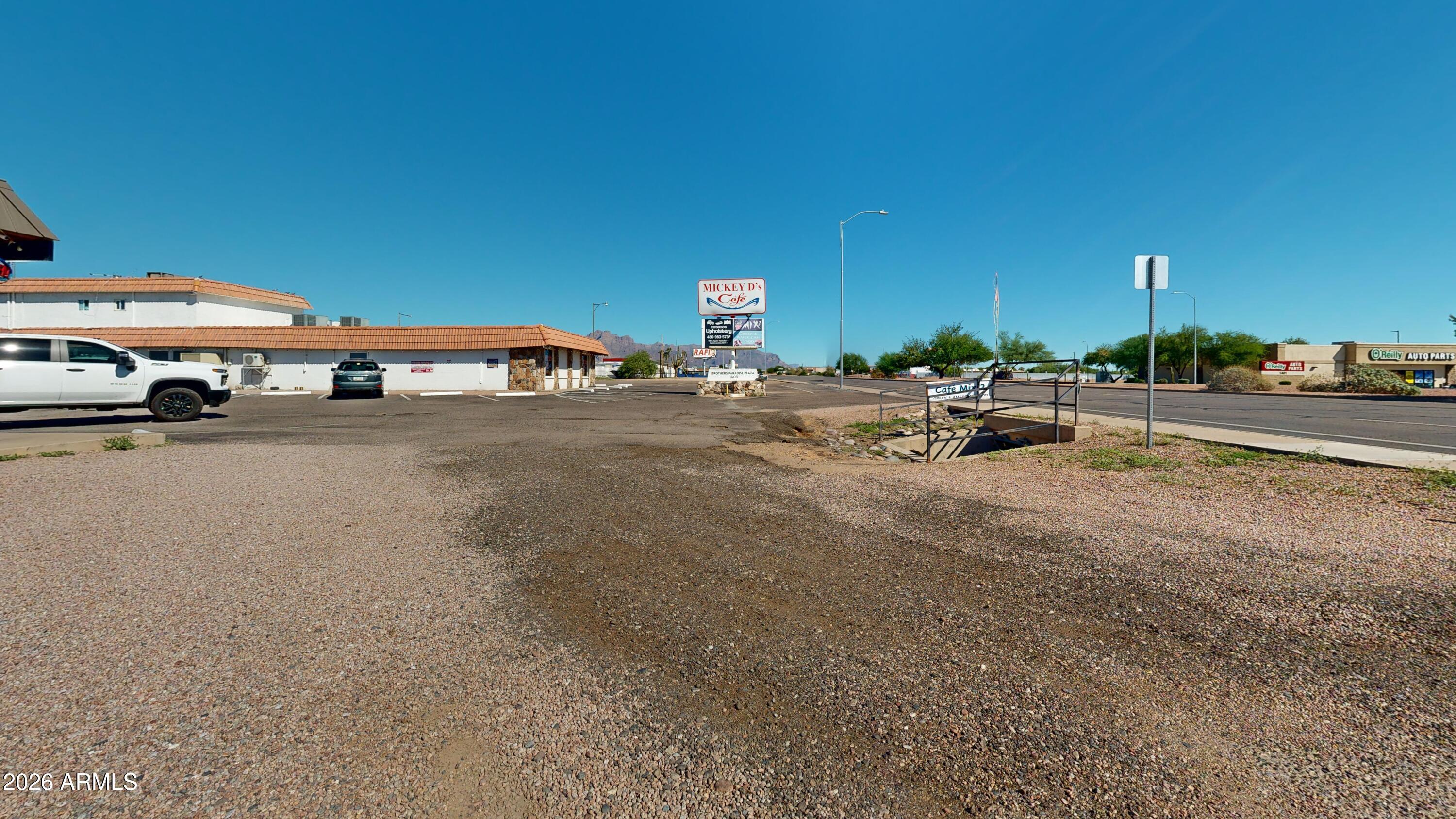 1408 W APACHE Trail