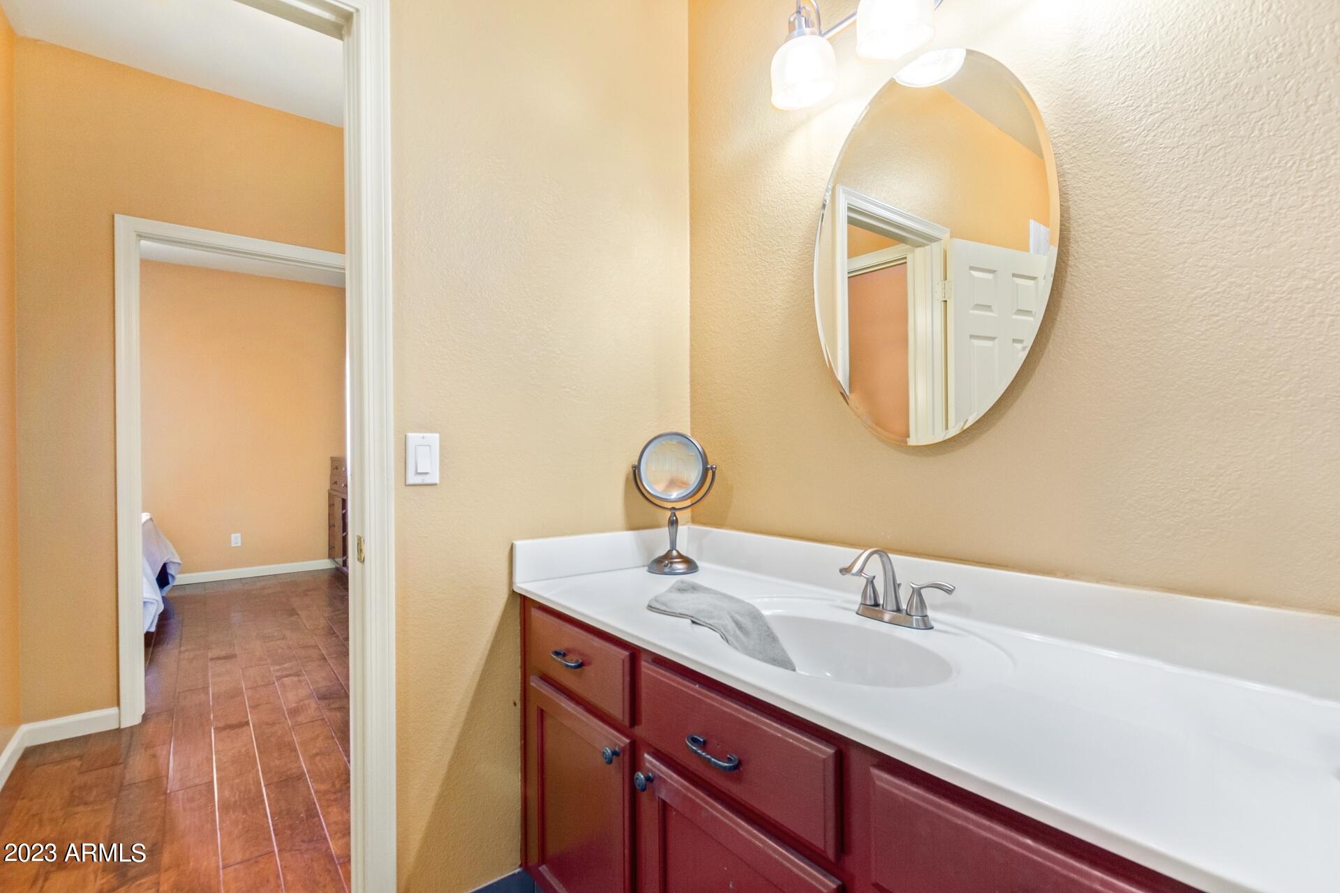 7065 E LINDNER Avenue