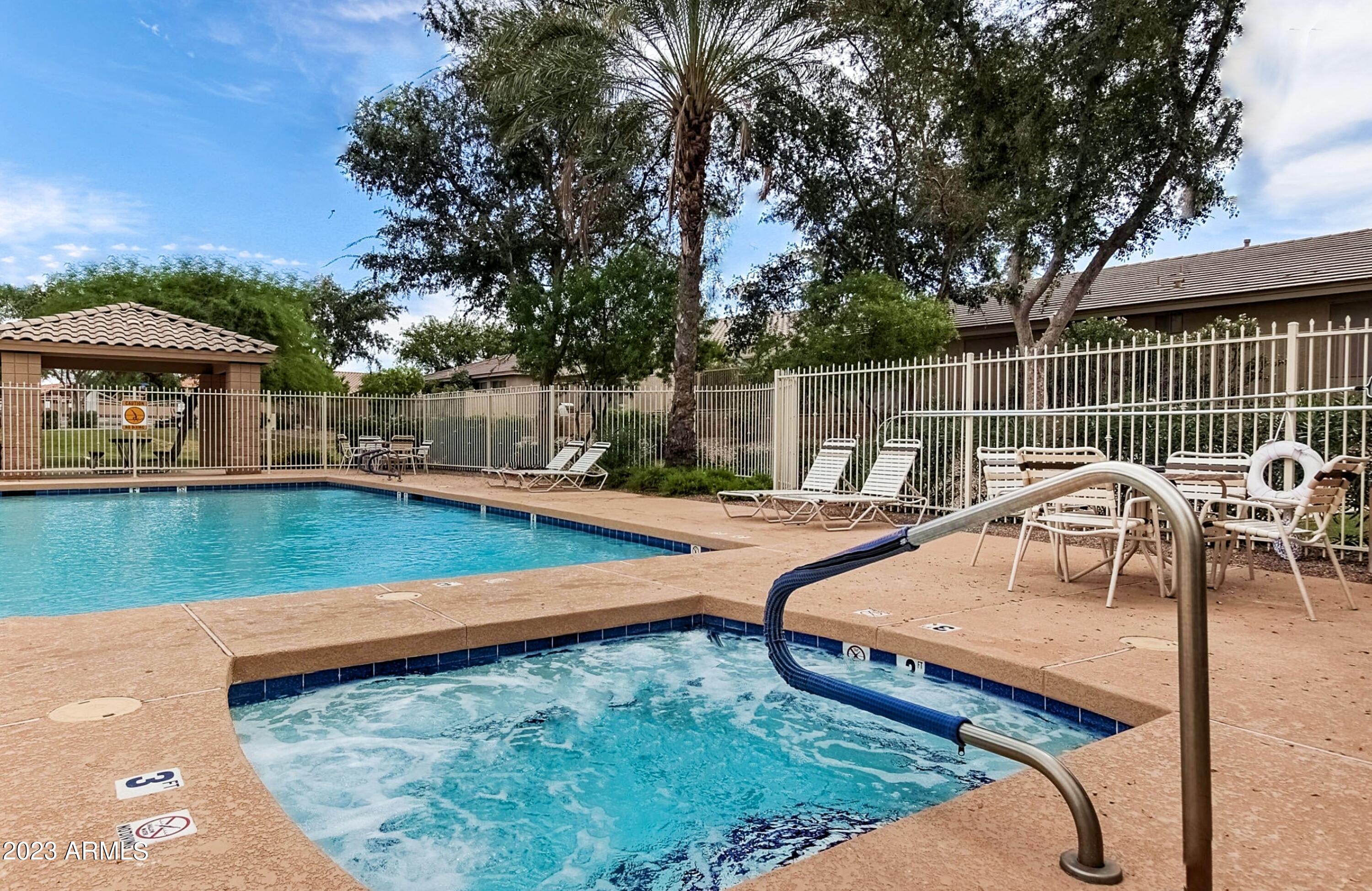 7065 E LINDNER Avenue