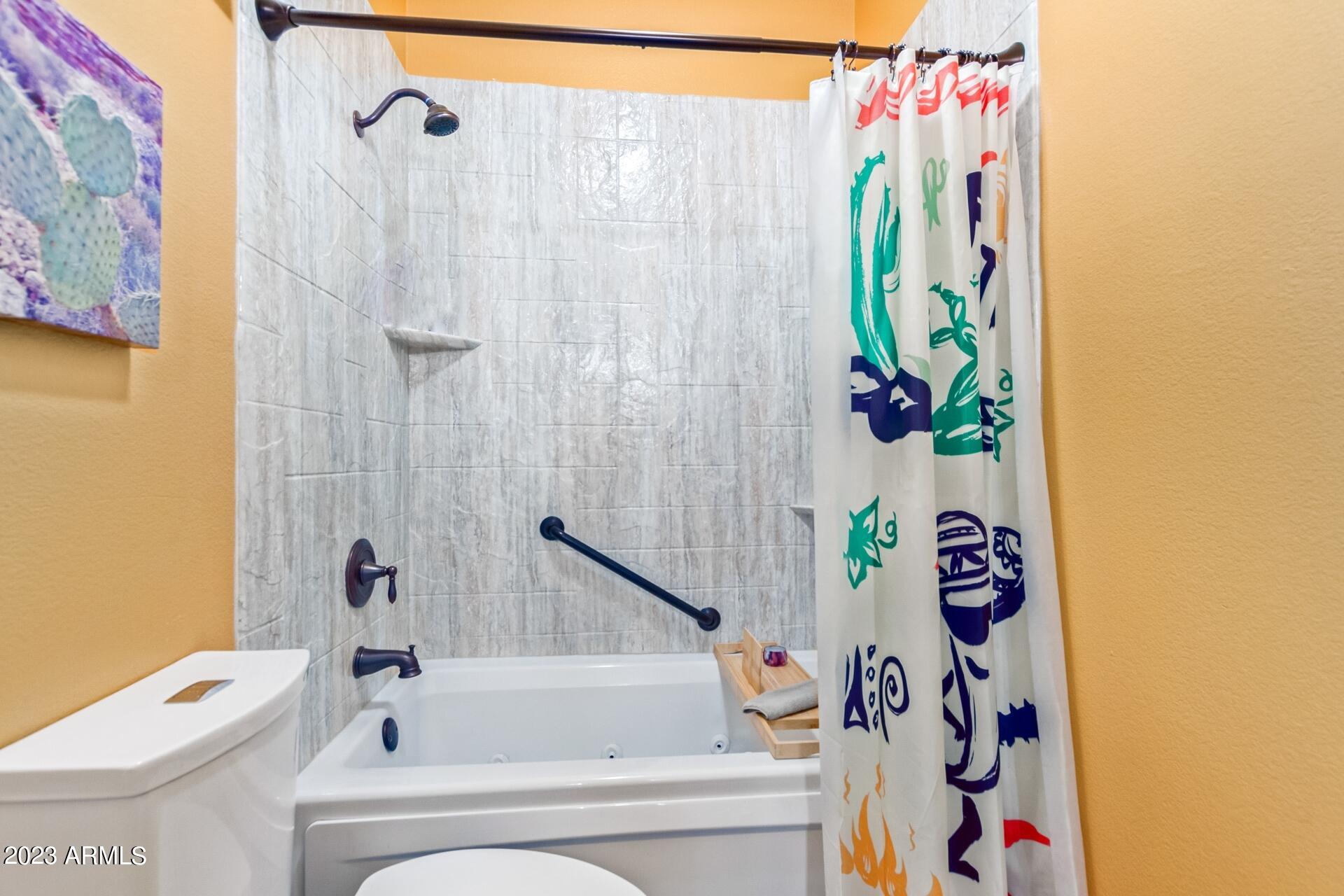 7065 E LINDNER Avenue