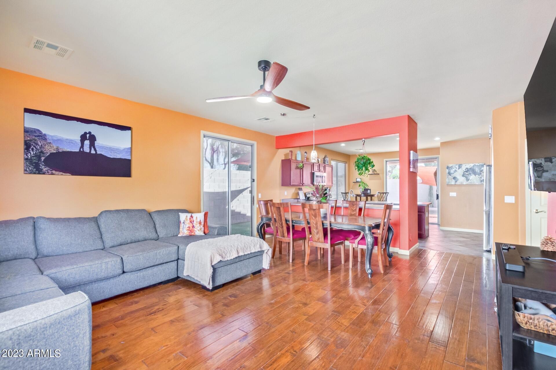 7065 E LINDNER Avenue