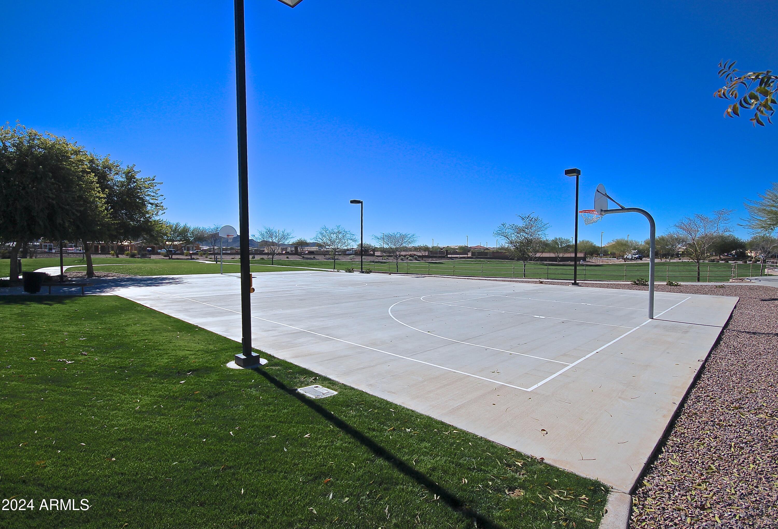 7963 S COLUMBUS Drive