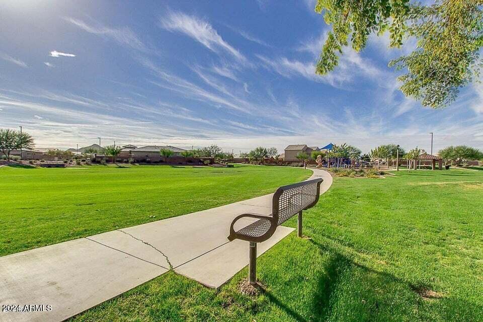 7963 S COLUMBUS Drive