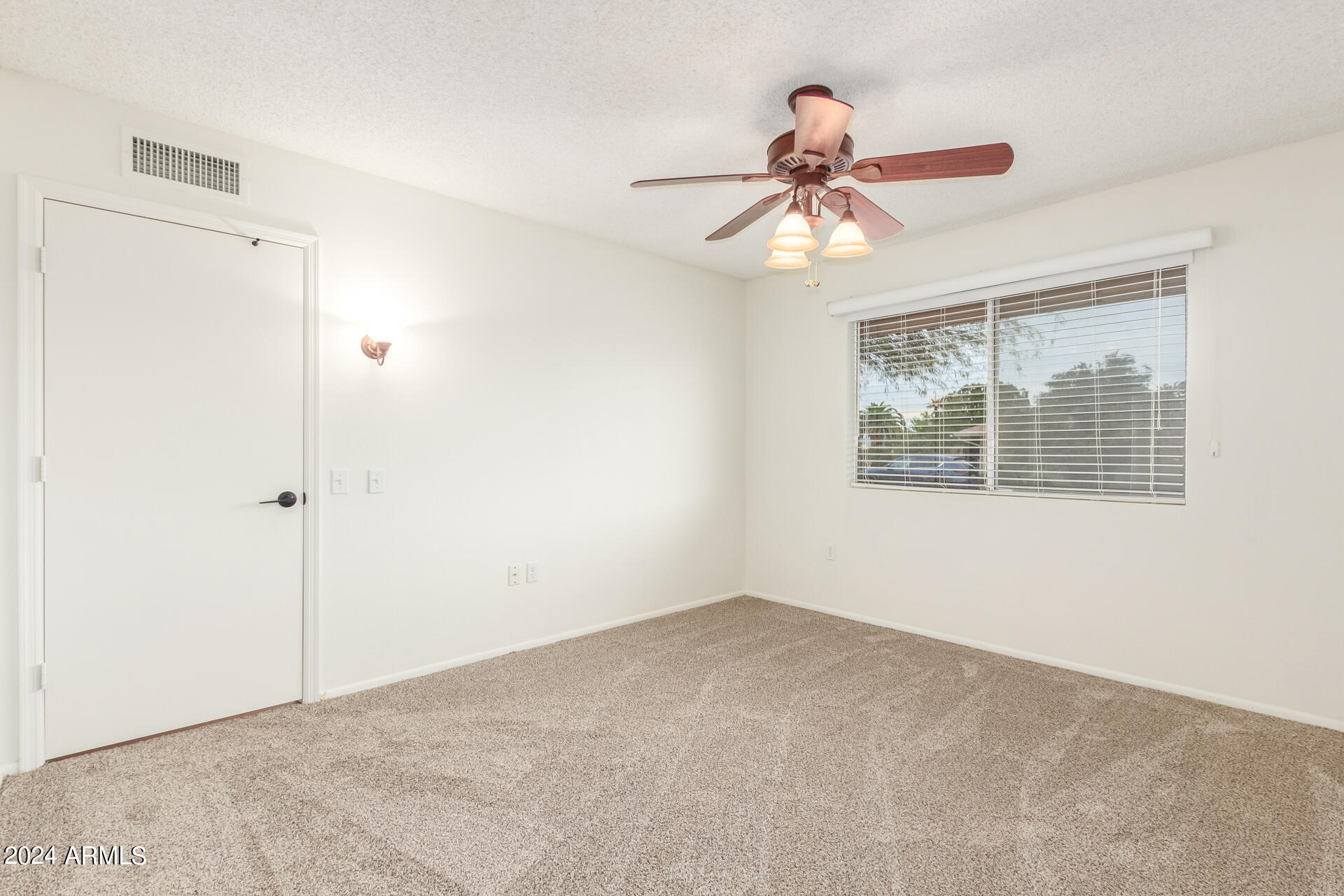 12450 W TIGERSEYE Drive