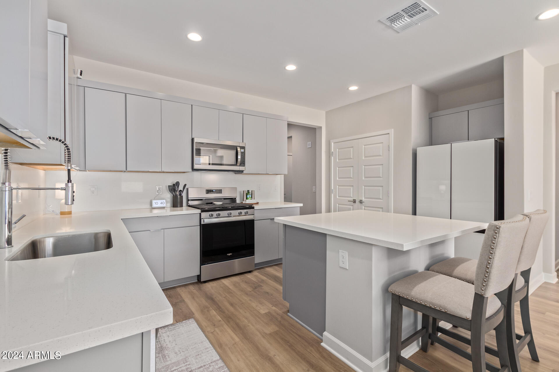 3667 W DARK SKY Road