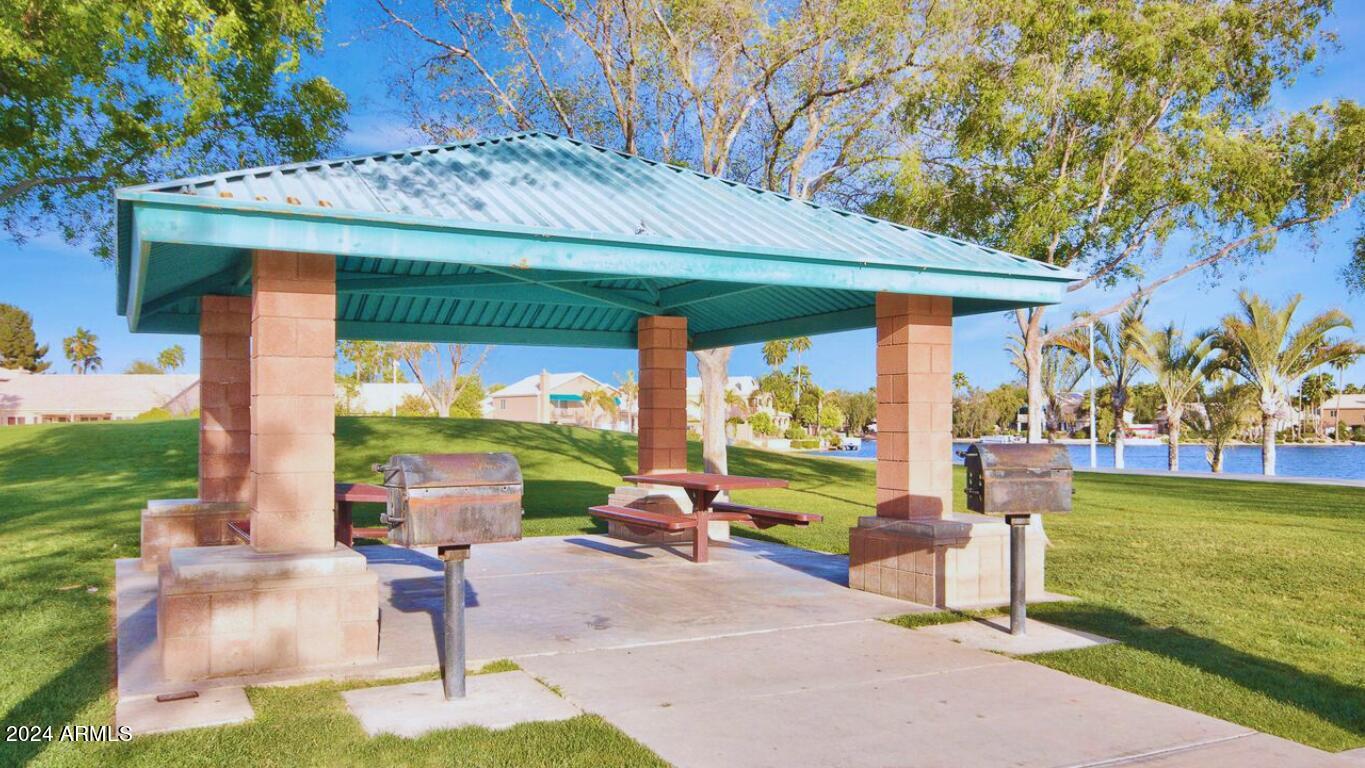 509 S BAY SHORE Boulevard