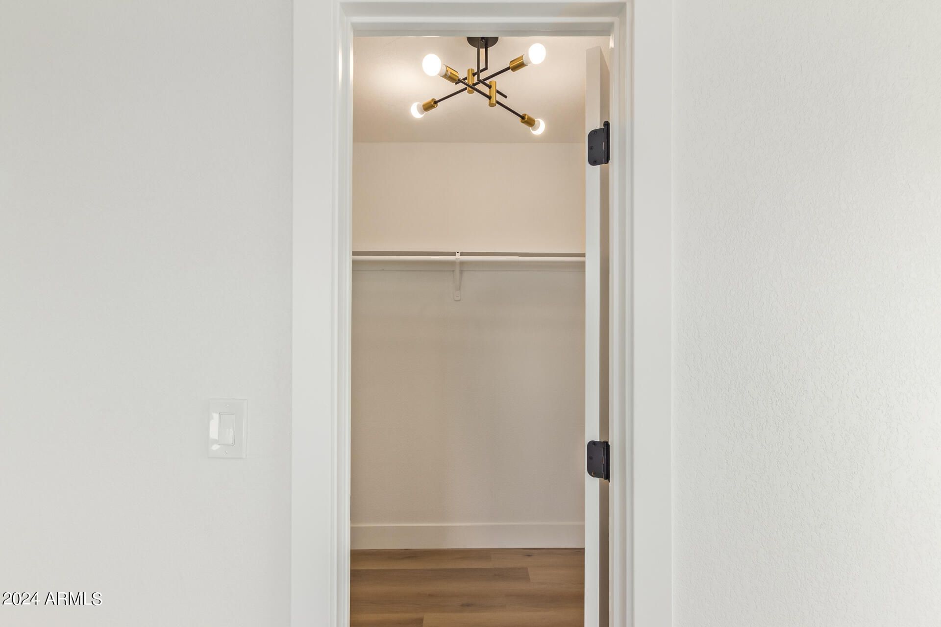 1302 W SHANGRI LA Road