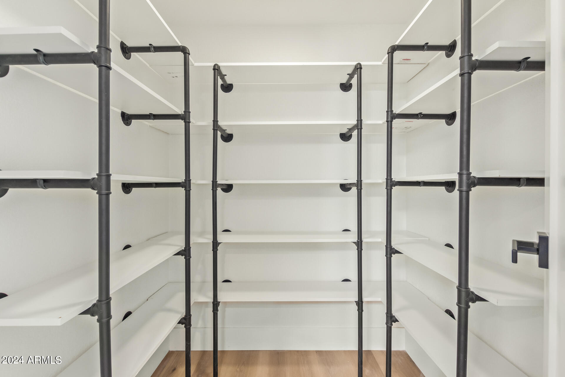 1302 W SHANGRI LA Road