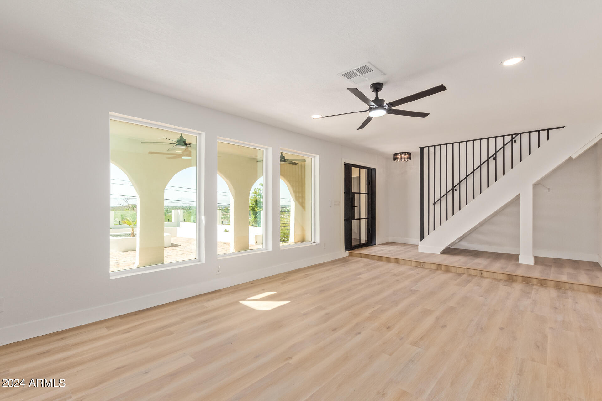 1302 W SHANGRI LA Road