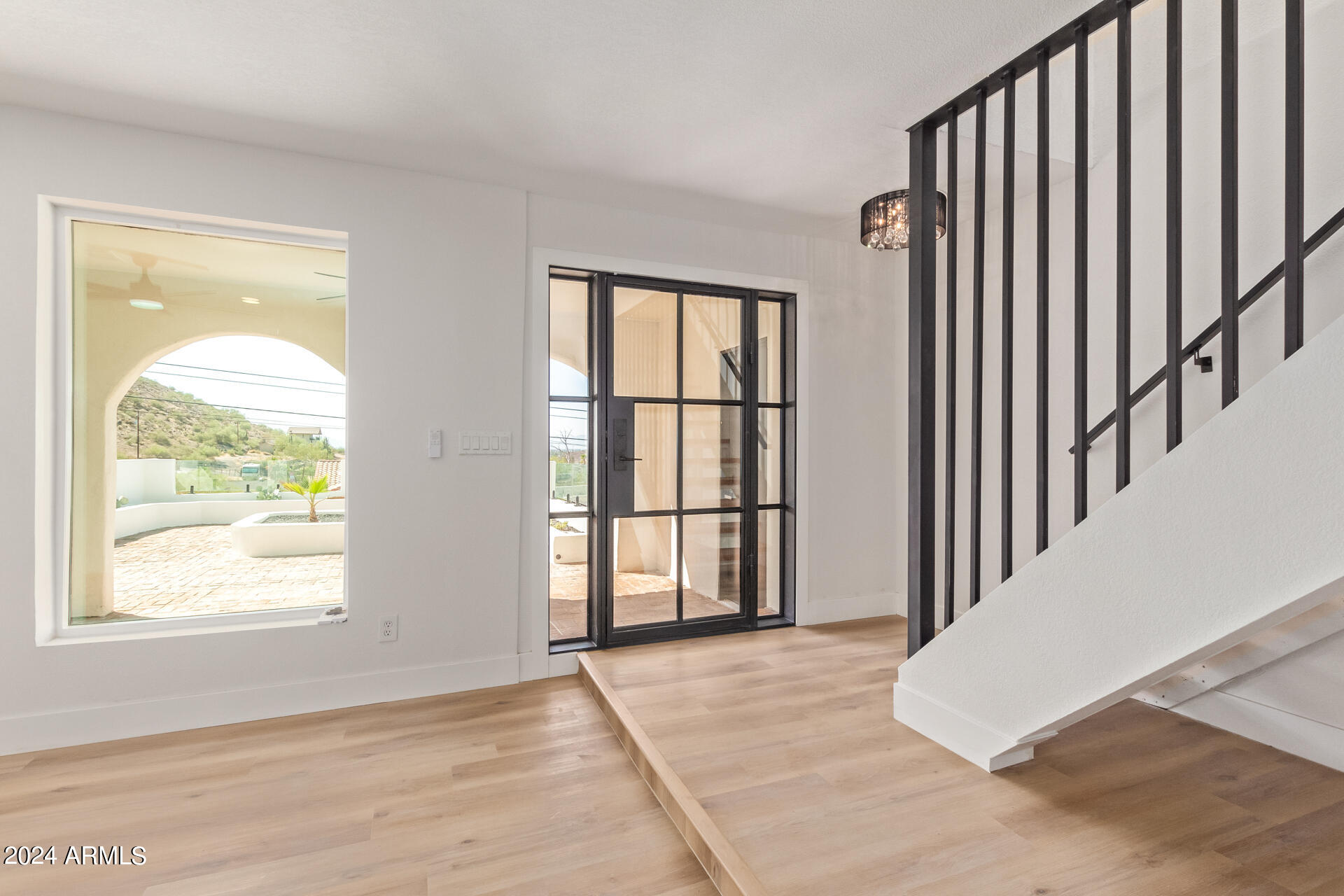 1302 W SHANGRI LA Road