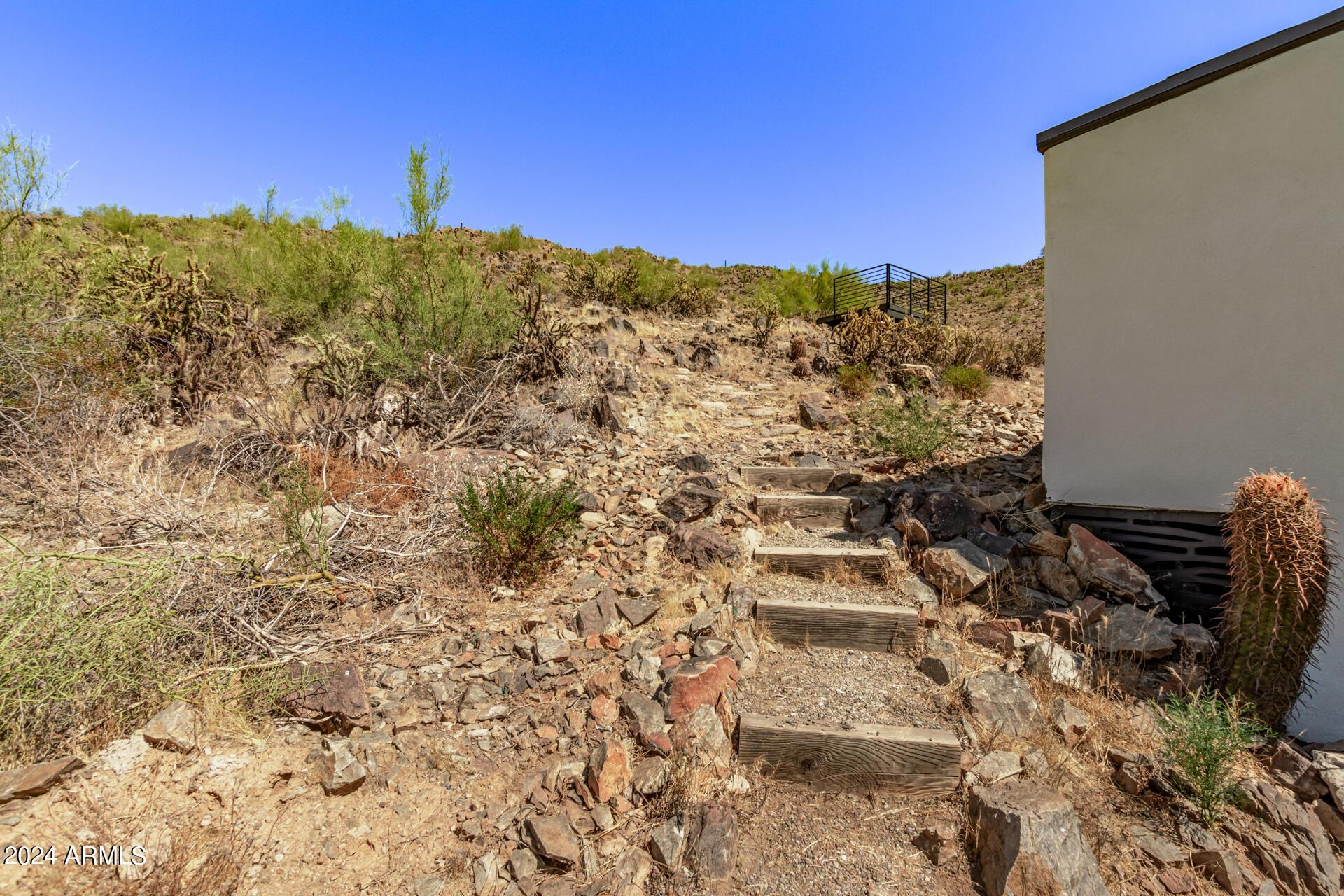 1302 W SHANGRI LA Road