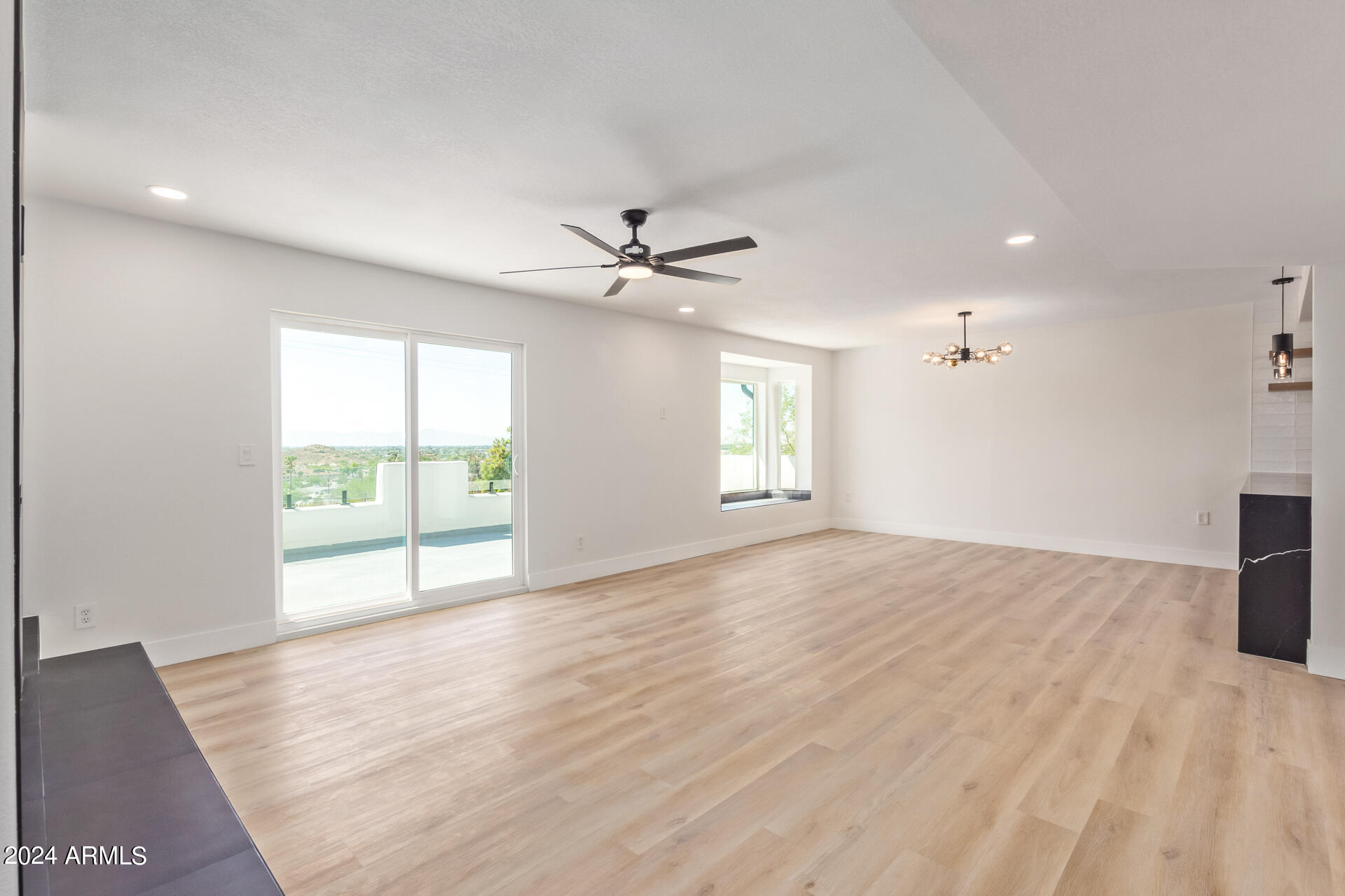 1302 W SHANGRI LA Road