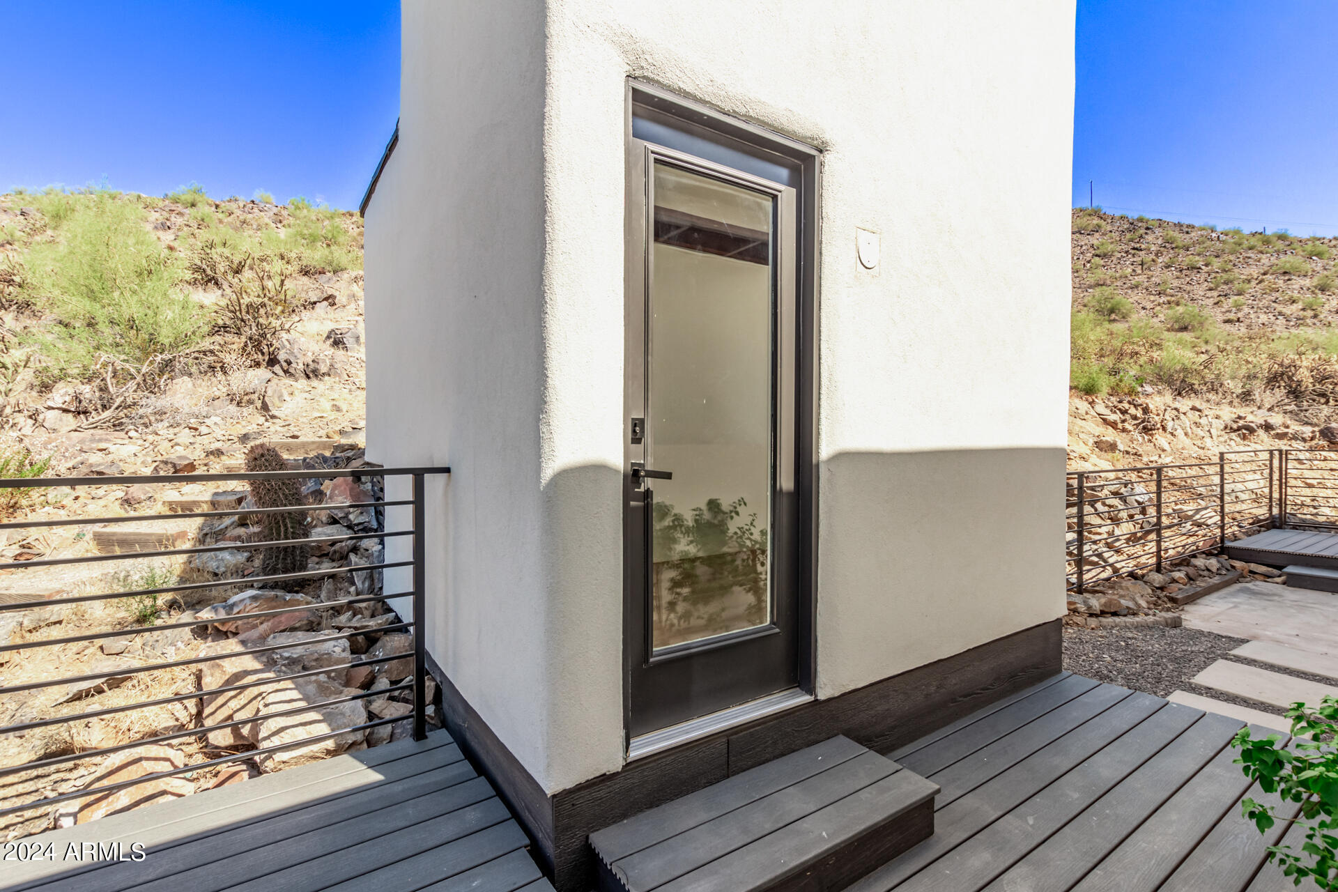 1302 W SHANGRI LA Road