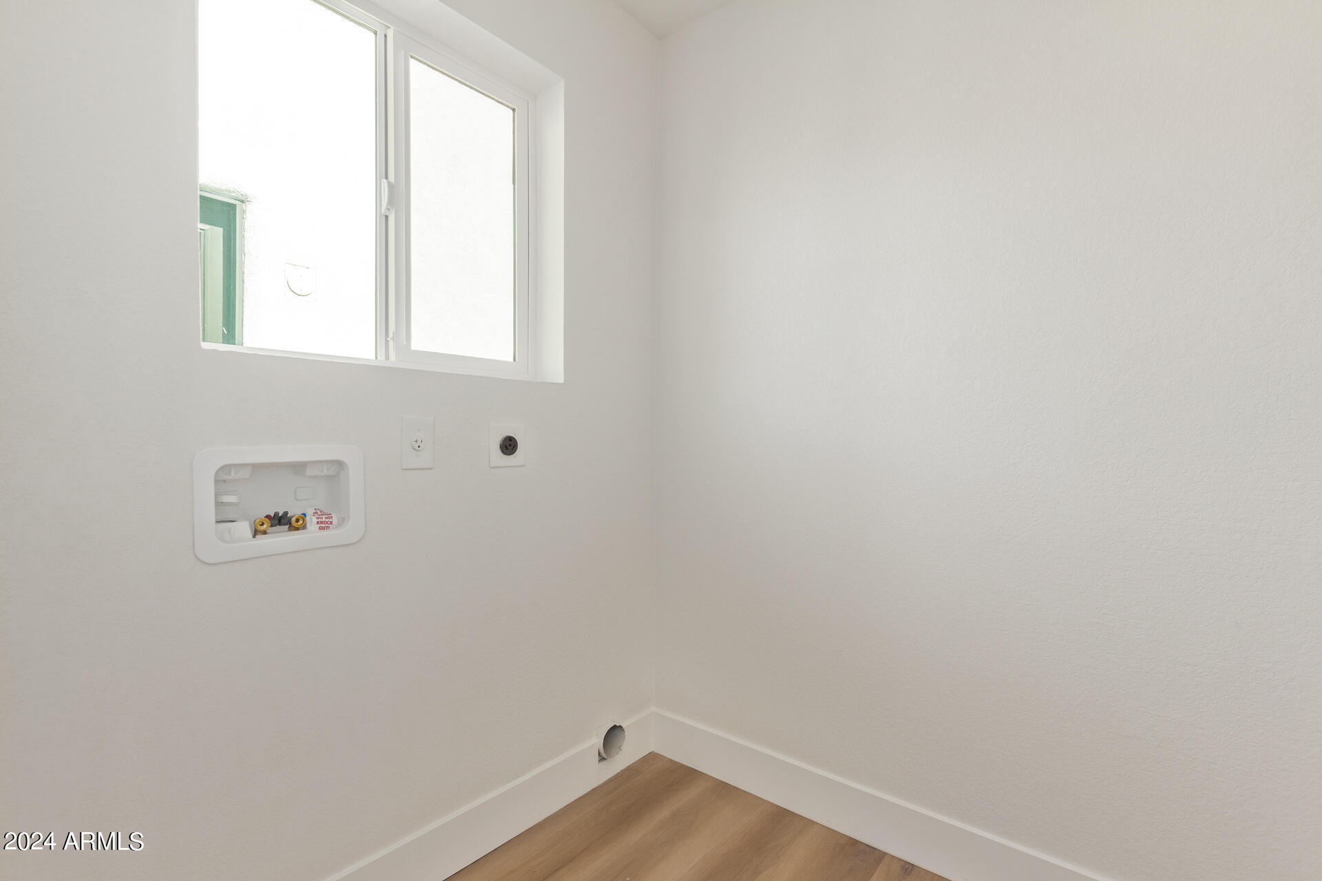 1302 W SHANGRI LA Road