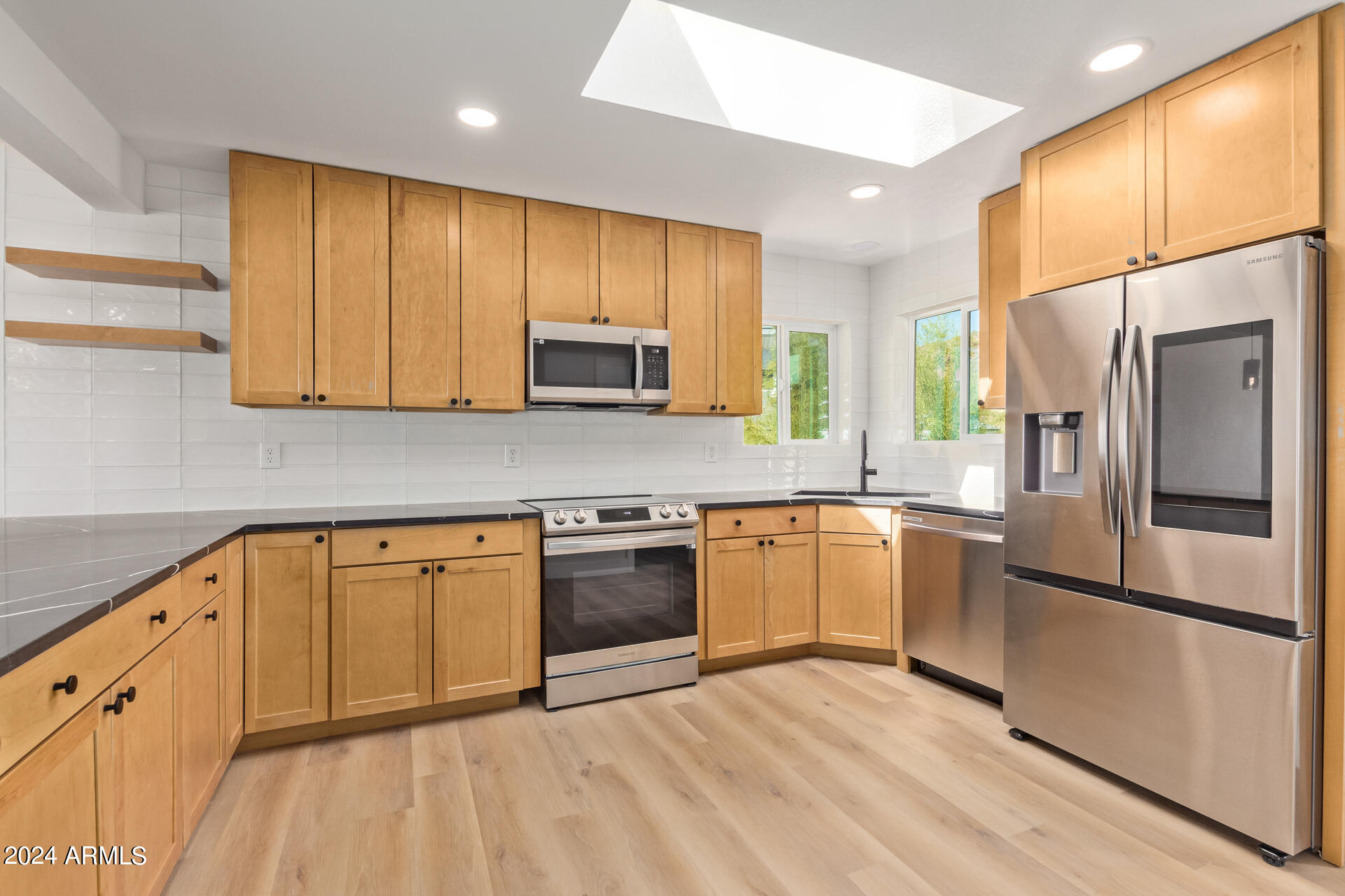 1302 W SHANGRI LA Road