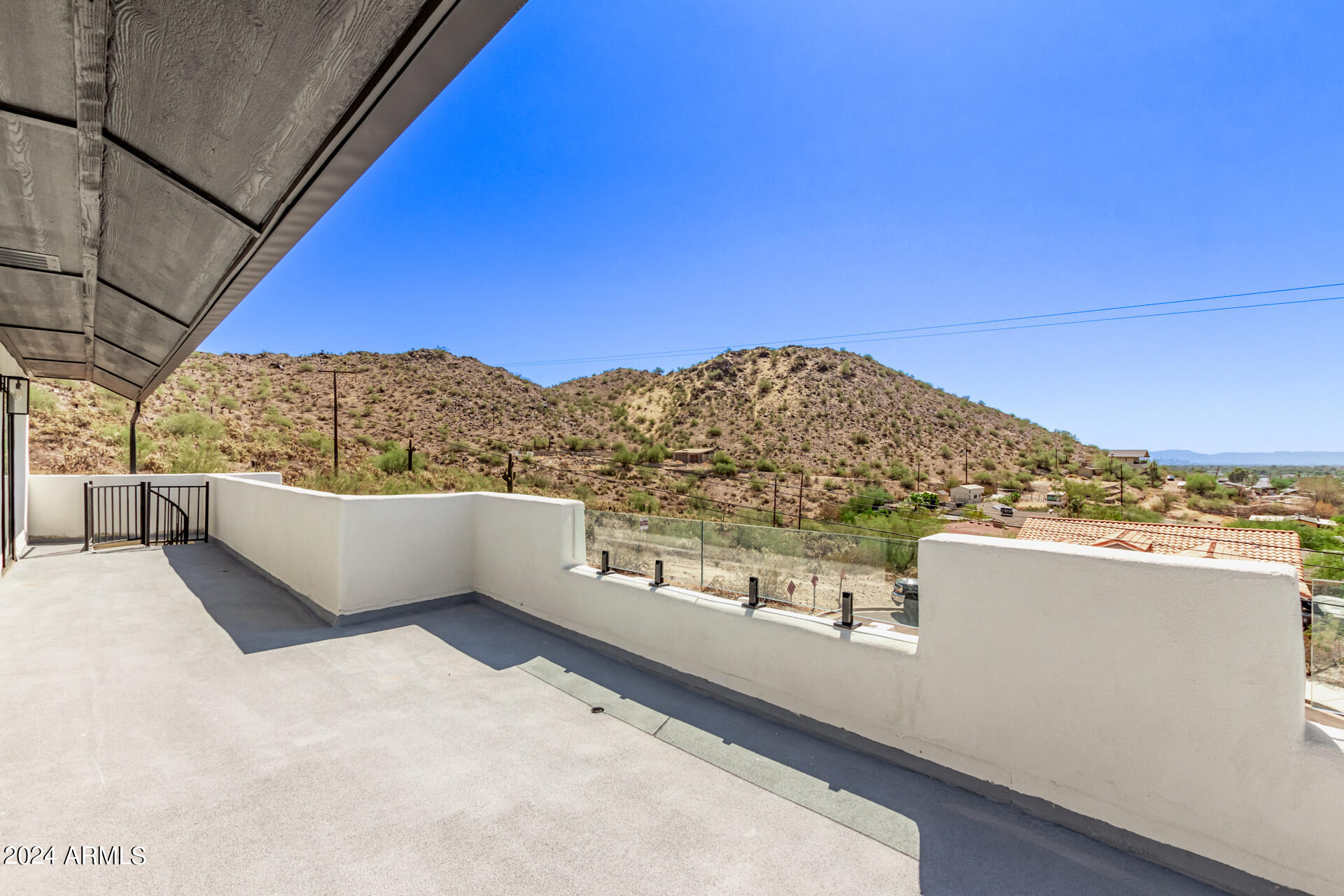 1302 W SHANGRI LA Road