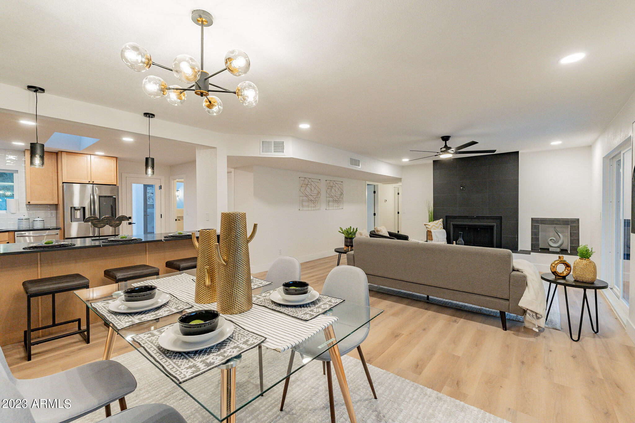 1302 W SHANGRI LA Road