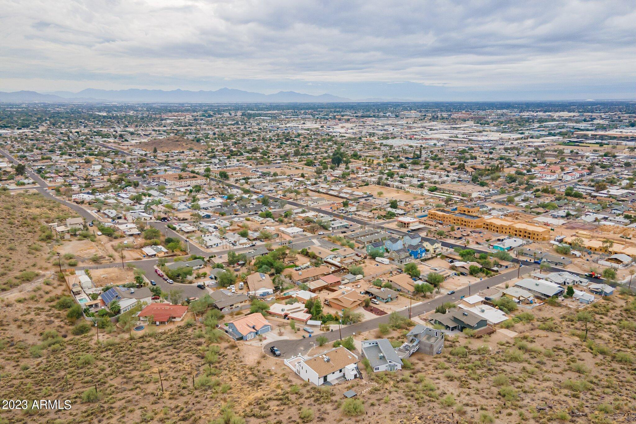 1302 W SHANGRI LA Road