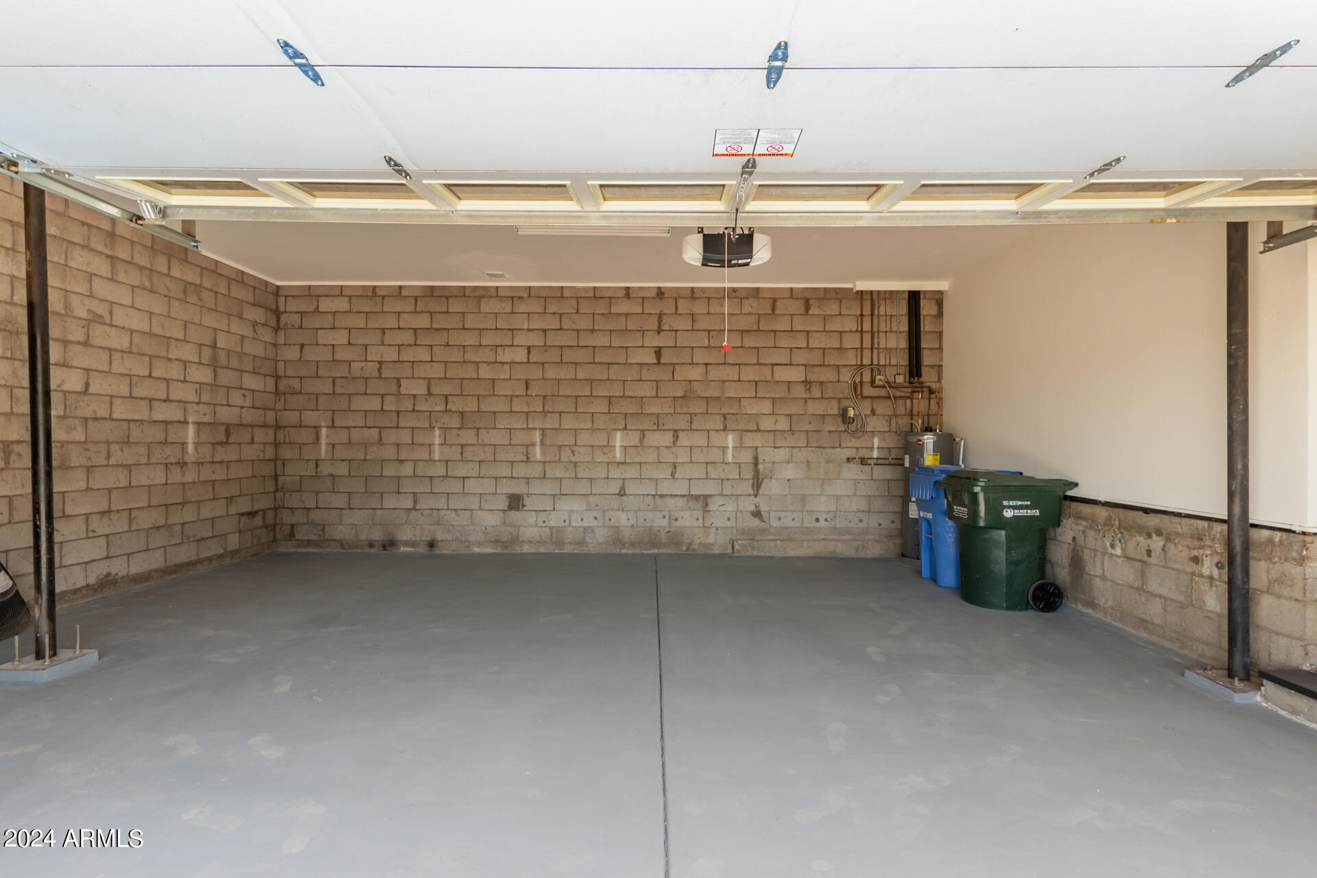 1302 W SHANGRI LA Road