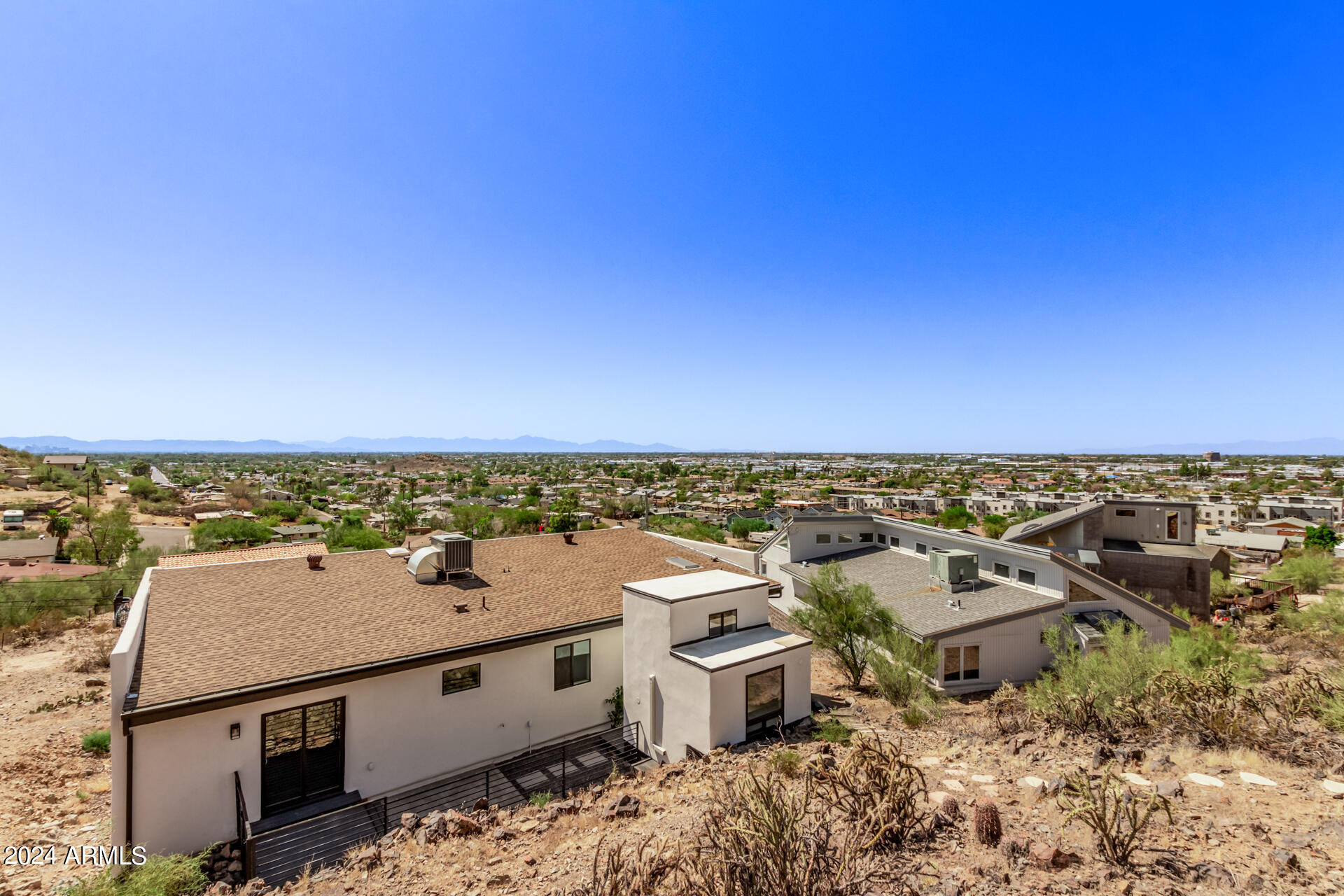 1302 W SHANGRI LA Road