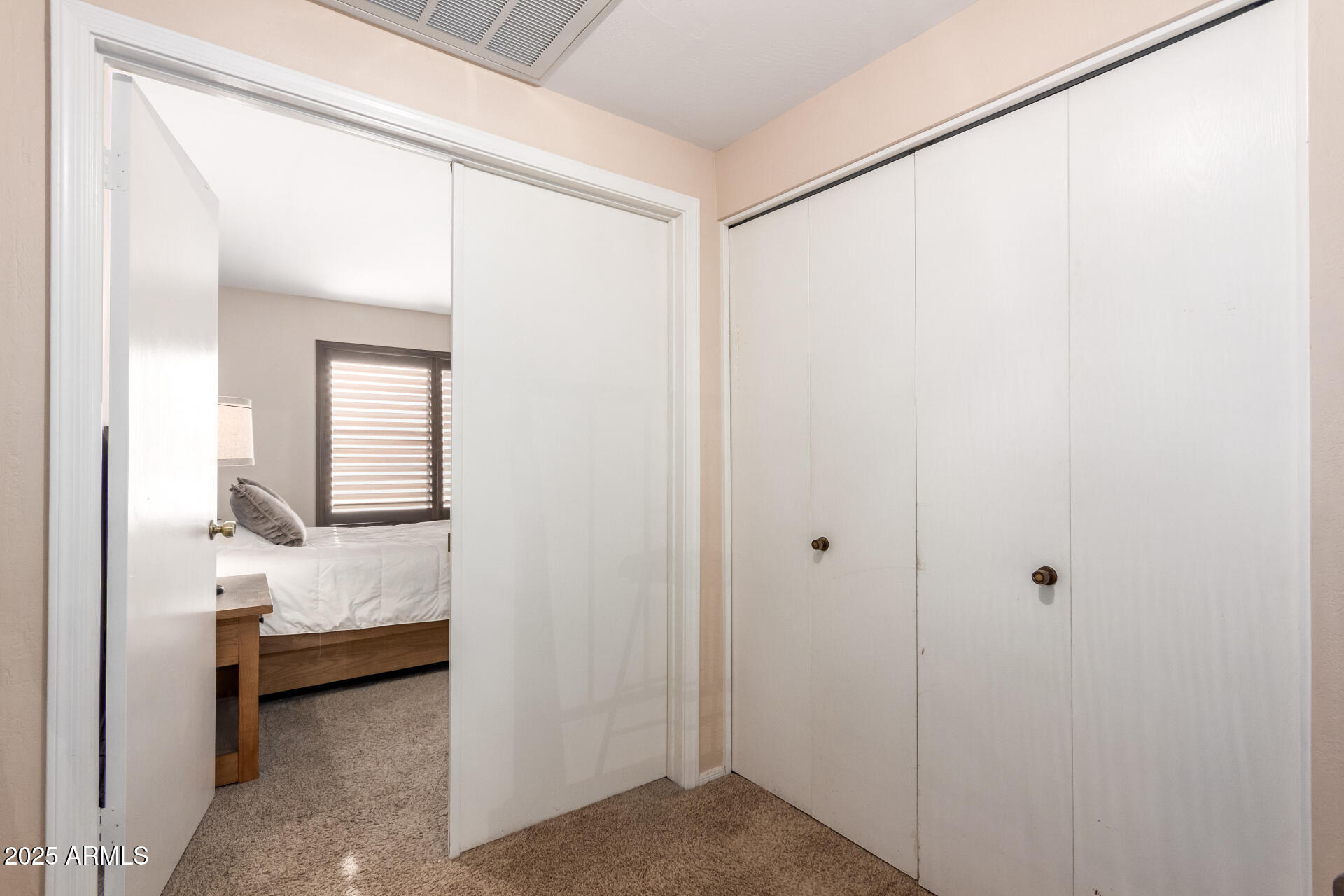 500 N ROOSEVELT Avenue, 118