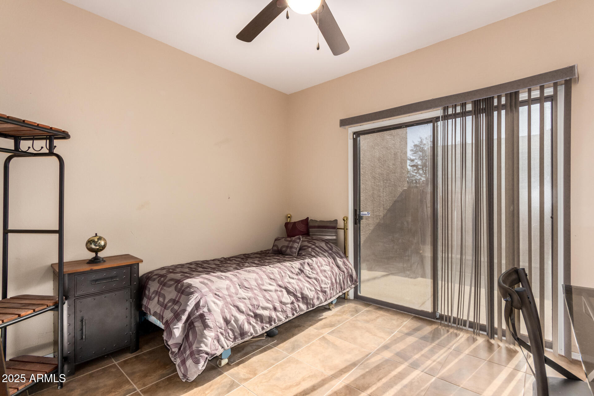 500 N ROOSEVELT Avenue, 118