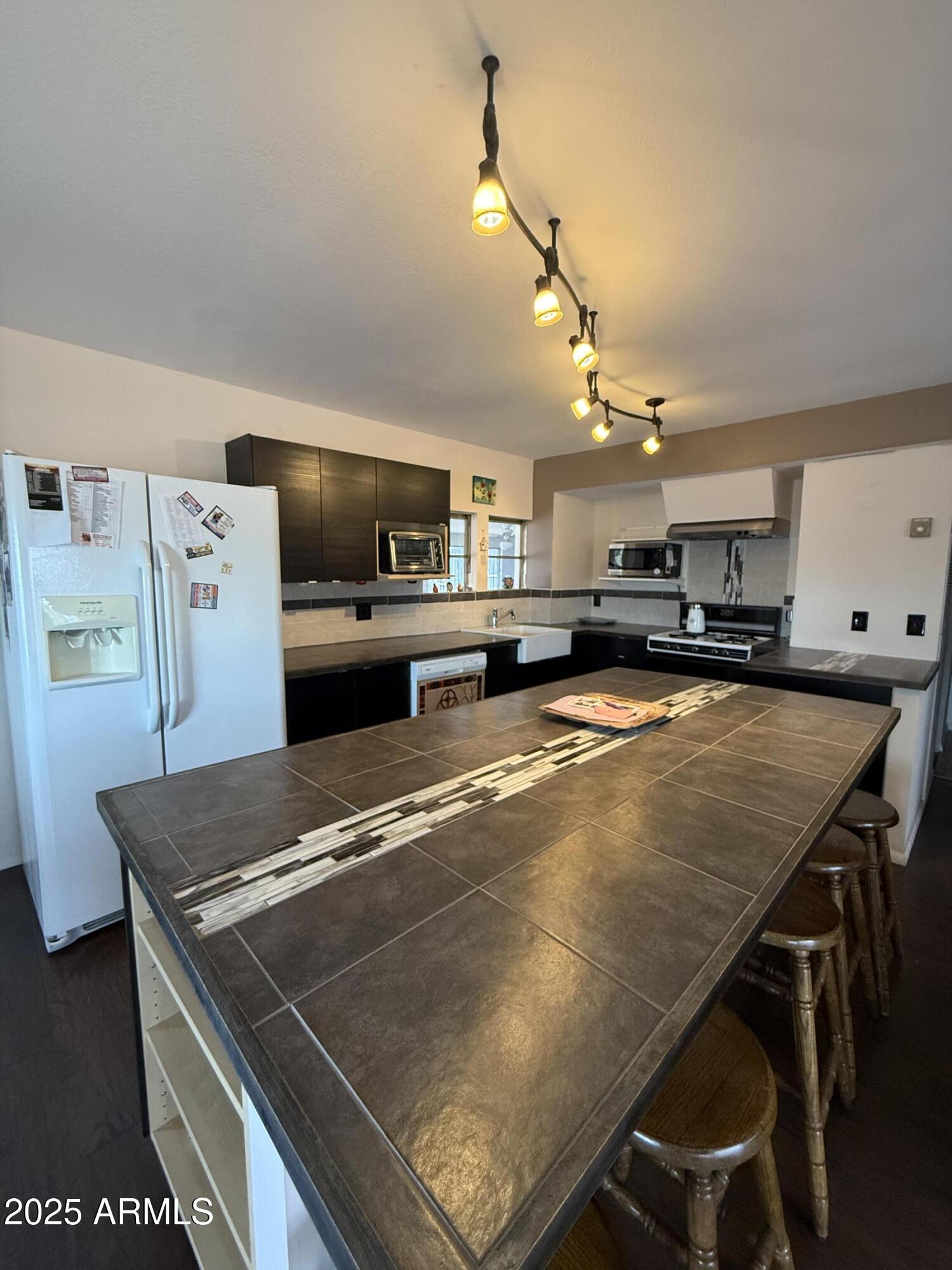 11231 E BOULDER Drive