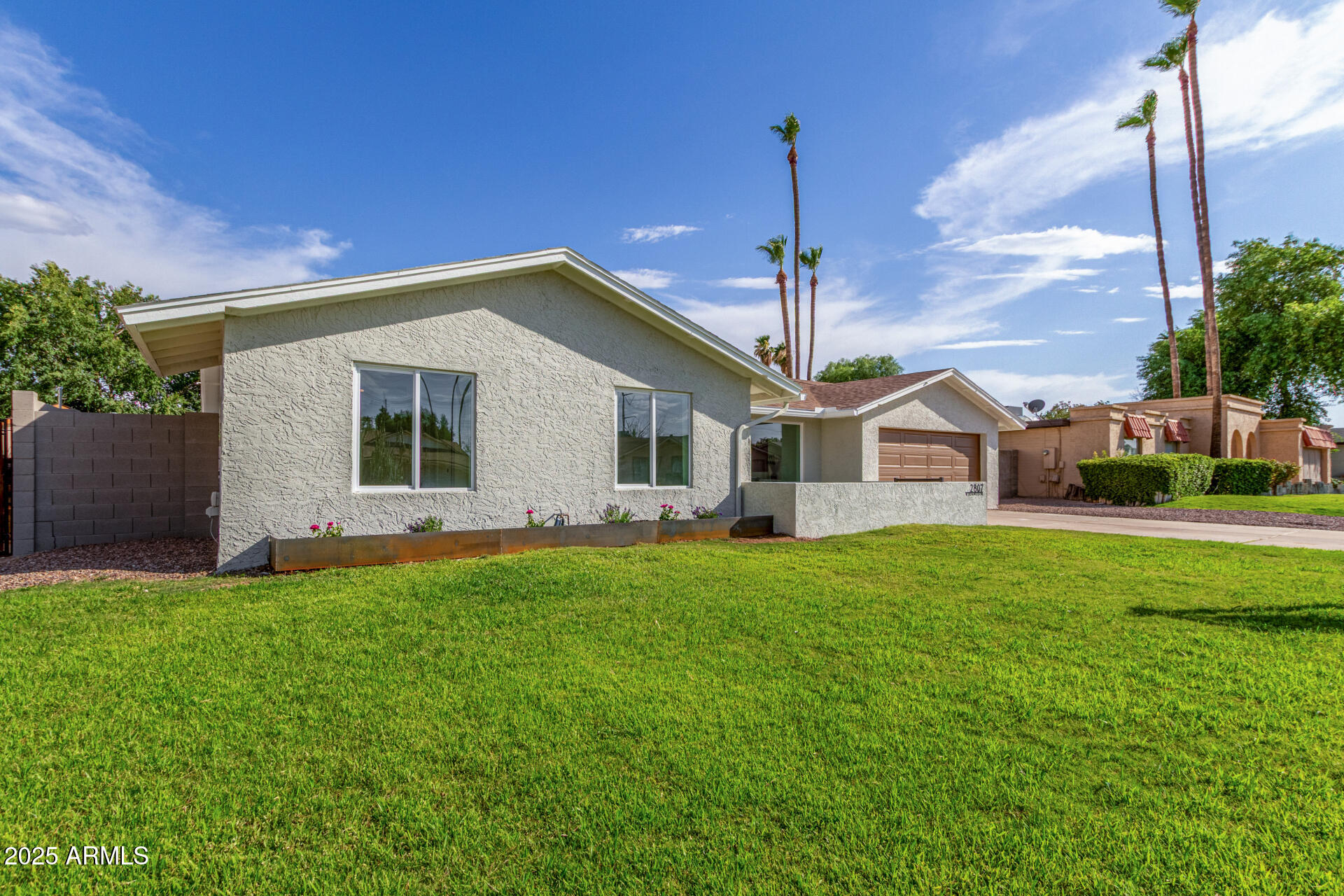 2807 W ROSEWOOD Drive